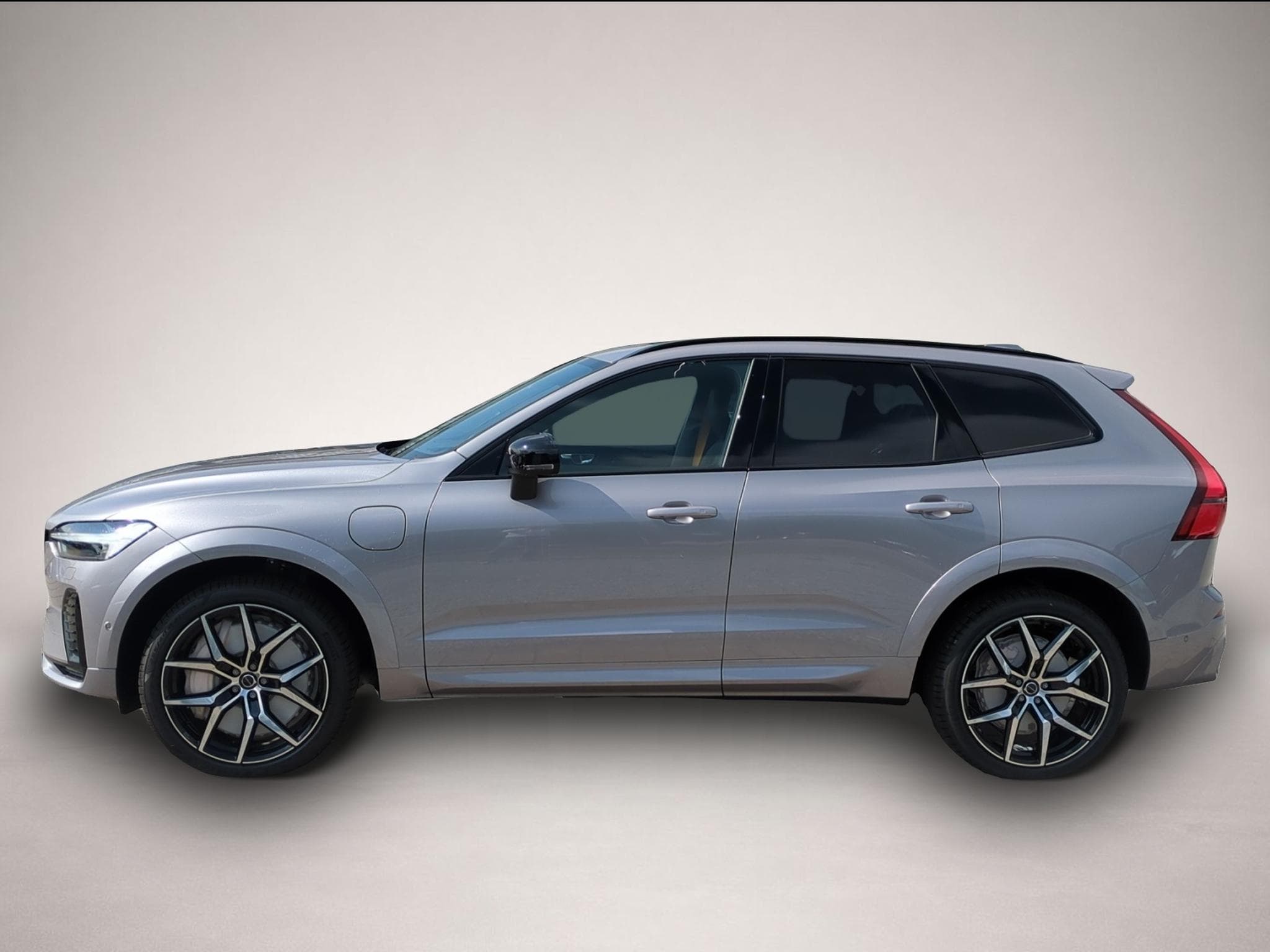 Volvo XC60 (2025) - Photo 2
