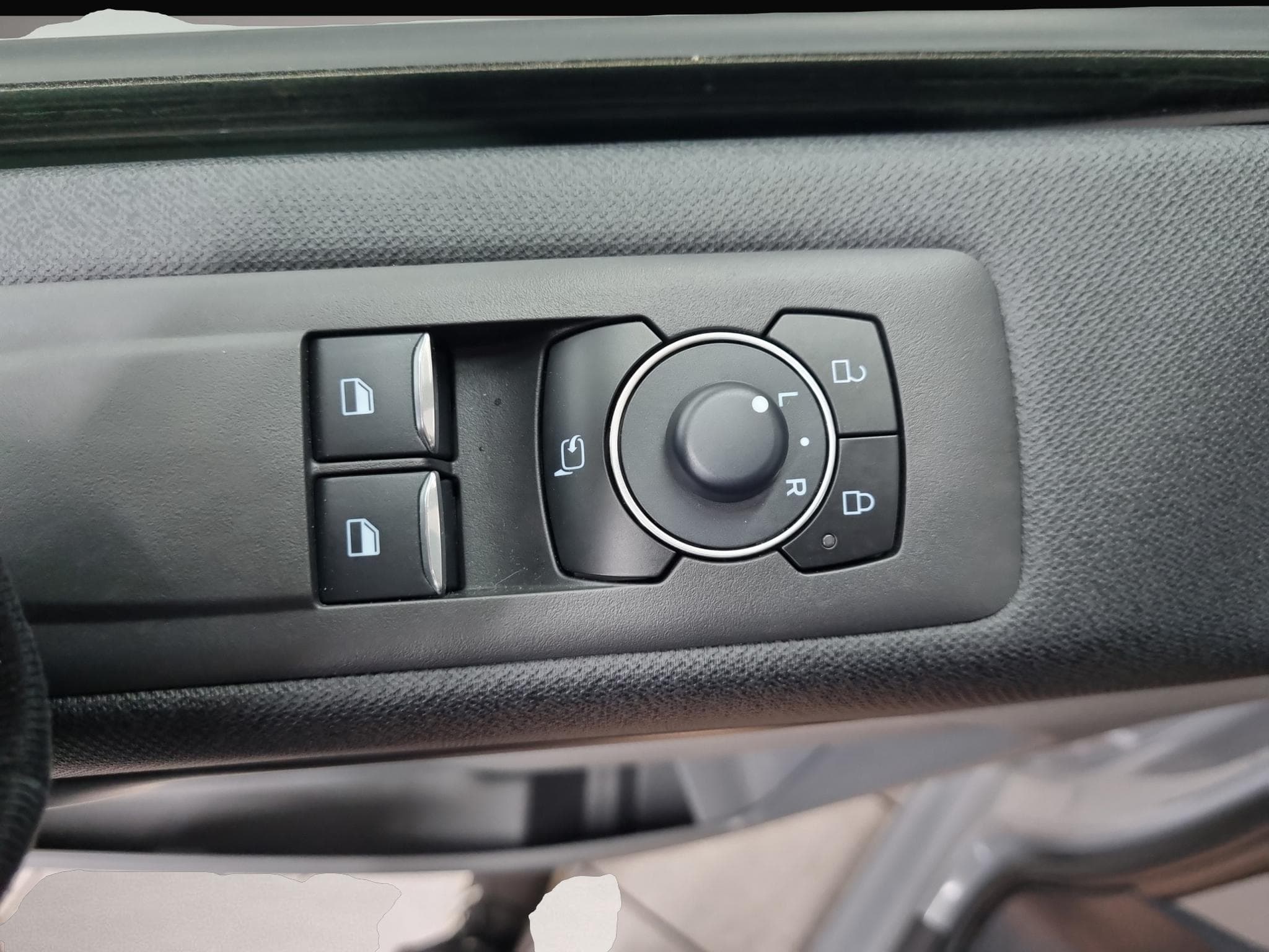 Ford Tourneo (2026) - Foto 8