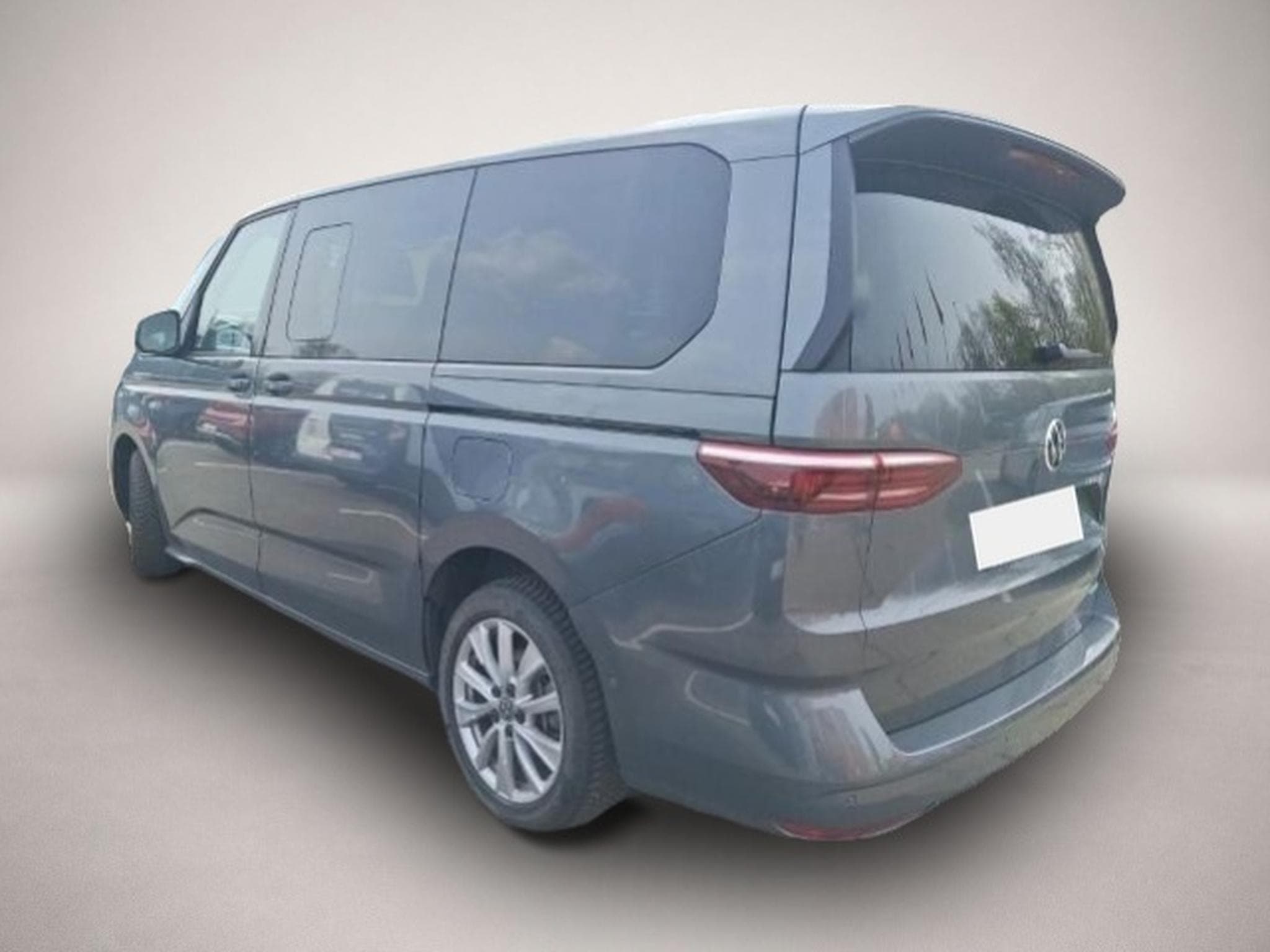 VW Multivan (2023) - Foto 2