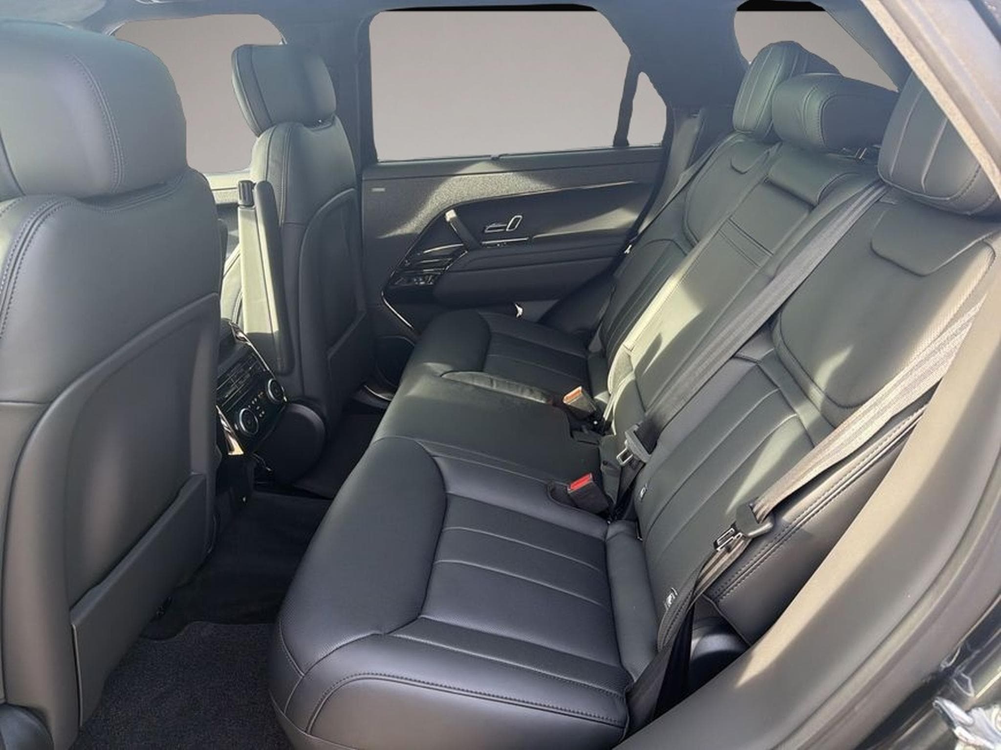 Land-Rover Discovery Sport (2026) - Foto 5