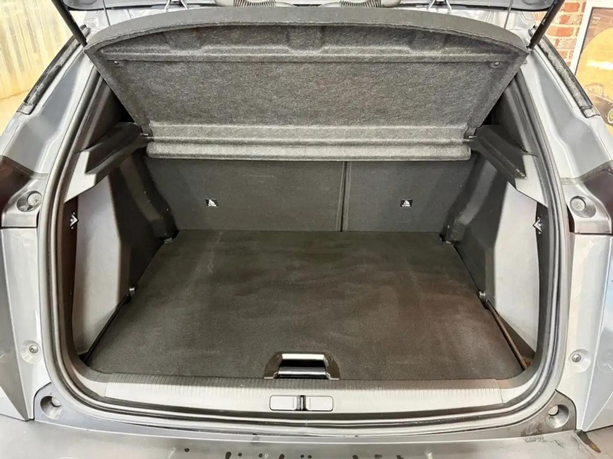 Peugeot 2008 (2025) - Foto 7