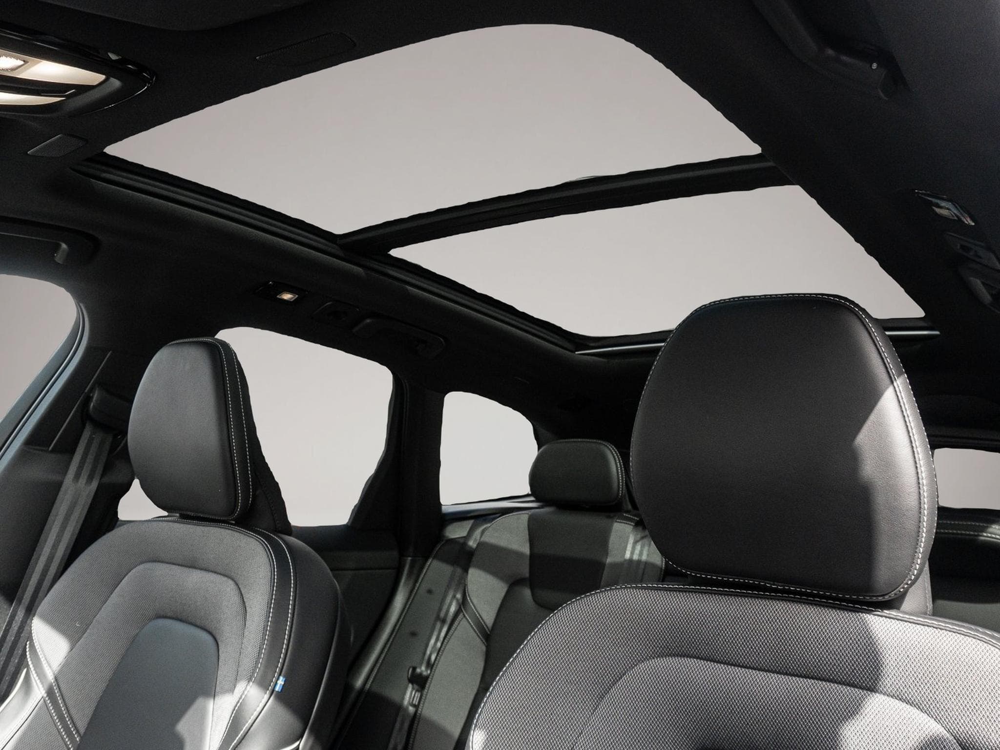 Volvo XC60 (2024) - Photo 6