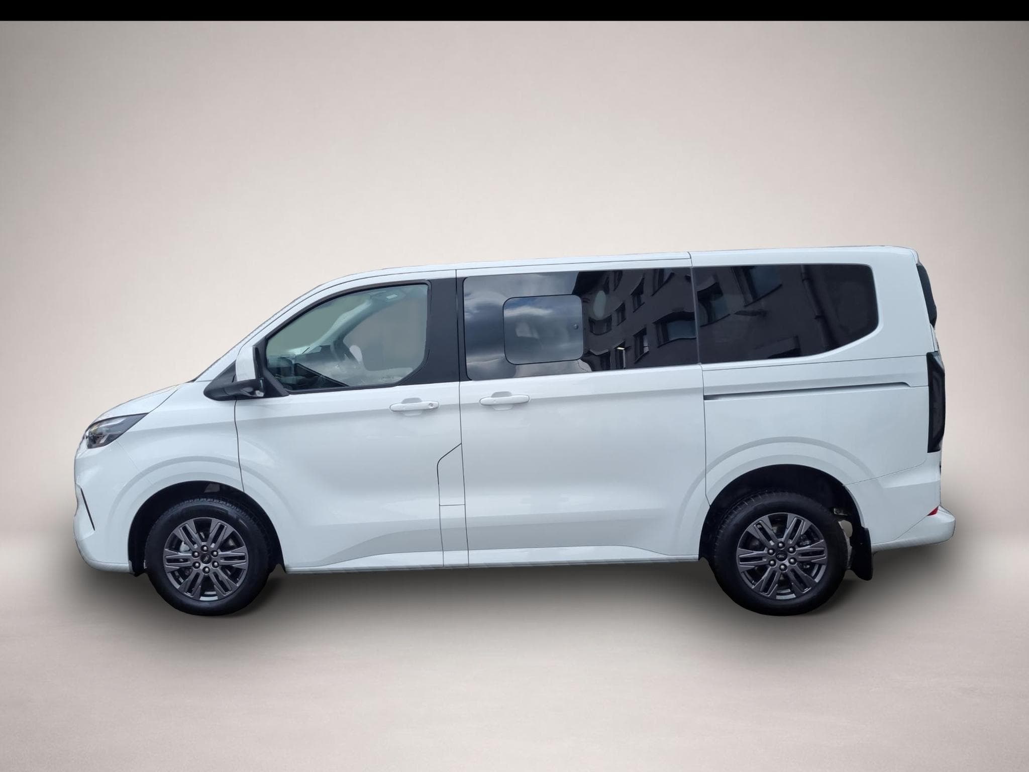 Ford Tourneo (2026) - Foto 6
