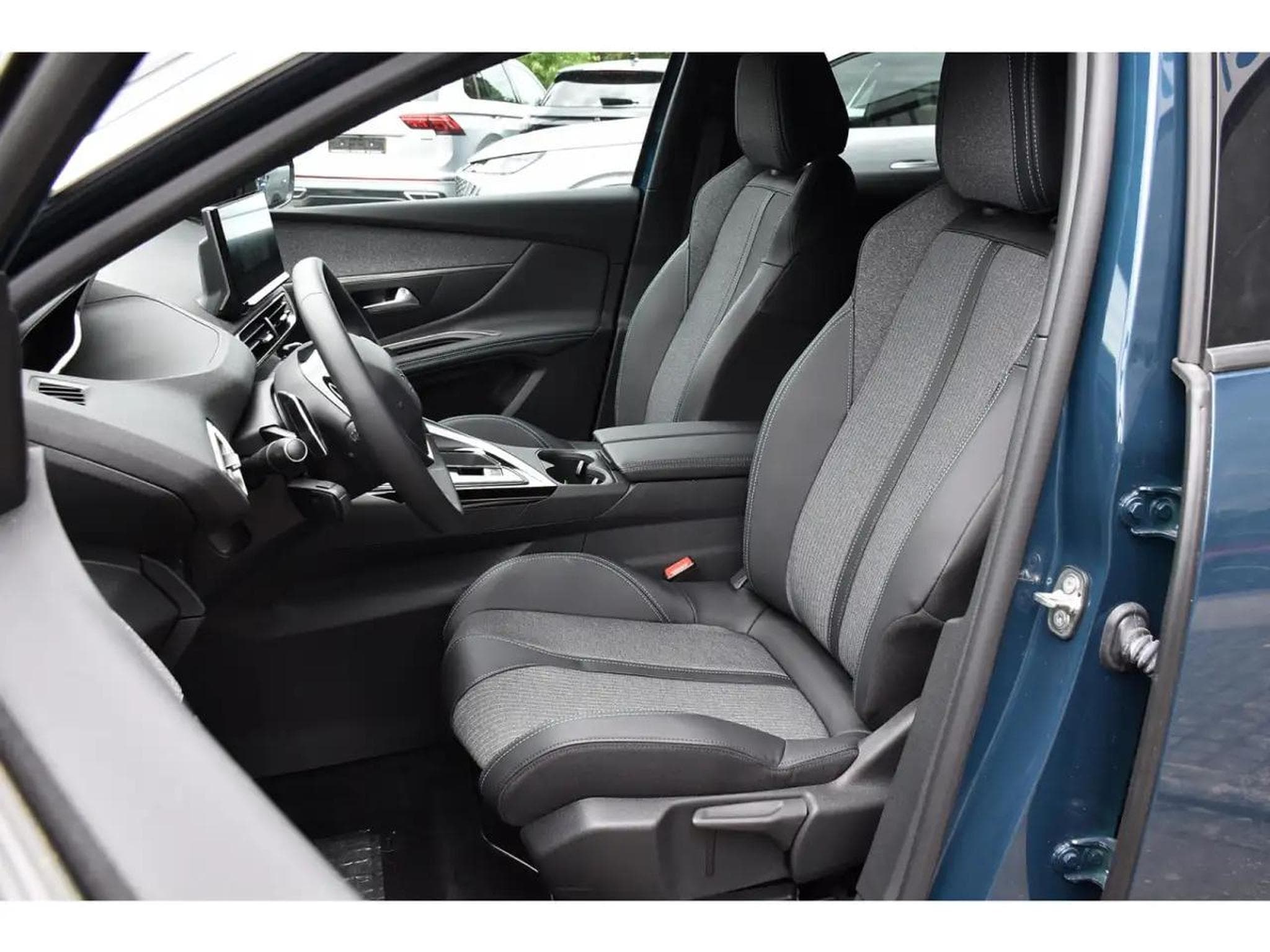 Peugeot 3008 (2025) - Photo 6