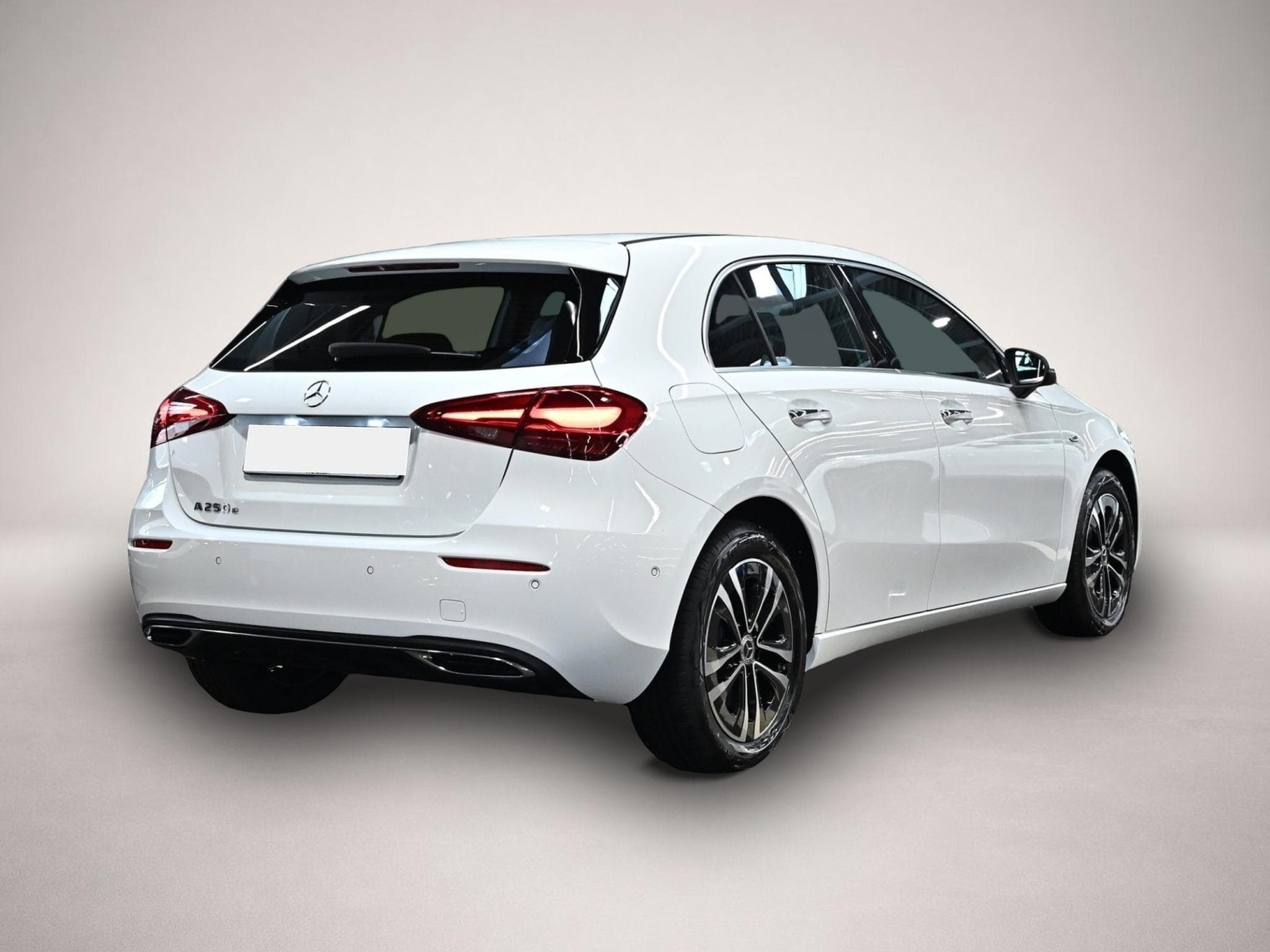 Mercedes 250 (2025) - Foto 3
