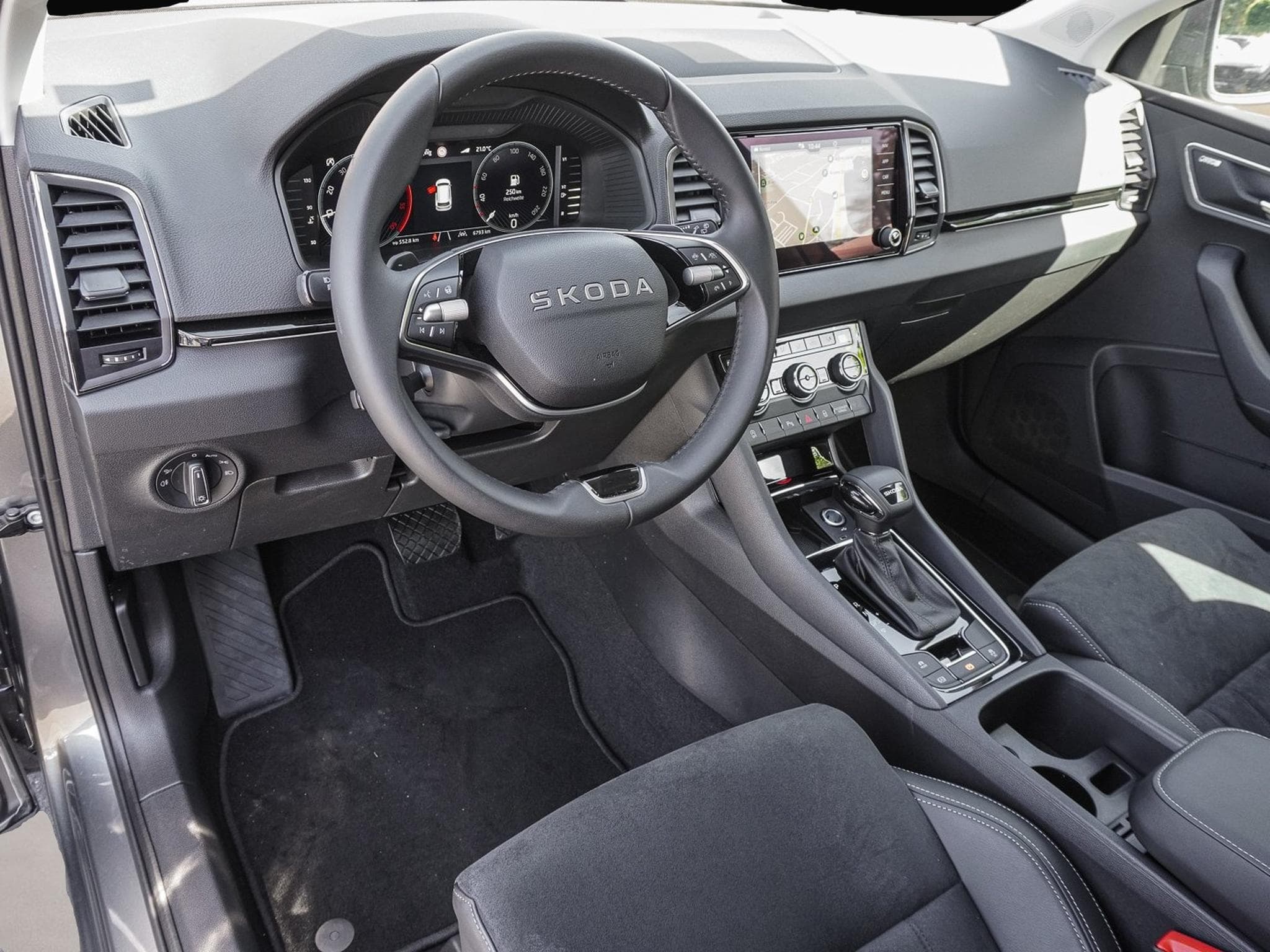 Skoda Karoq (2025) - Foto 7
