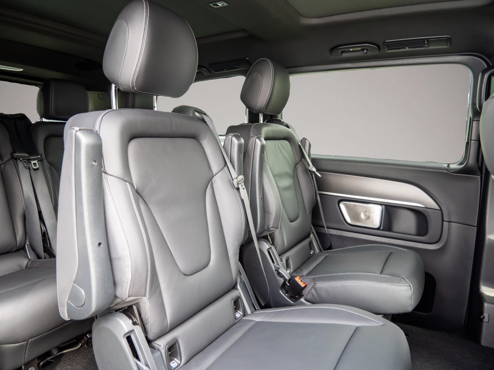 Mercedes 300 (2025) - Foto 4
