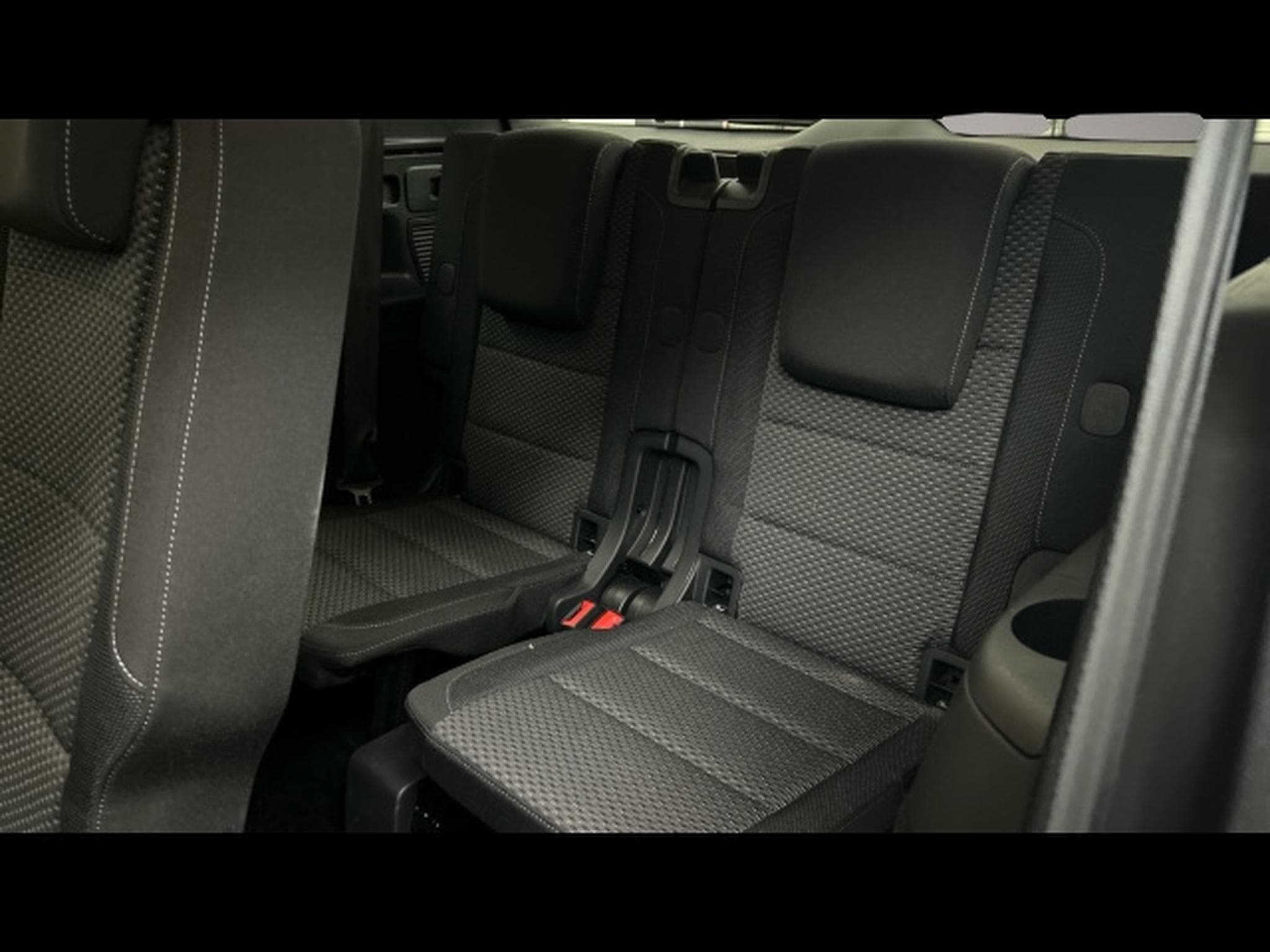 VW Touran (2025) - Foto 8