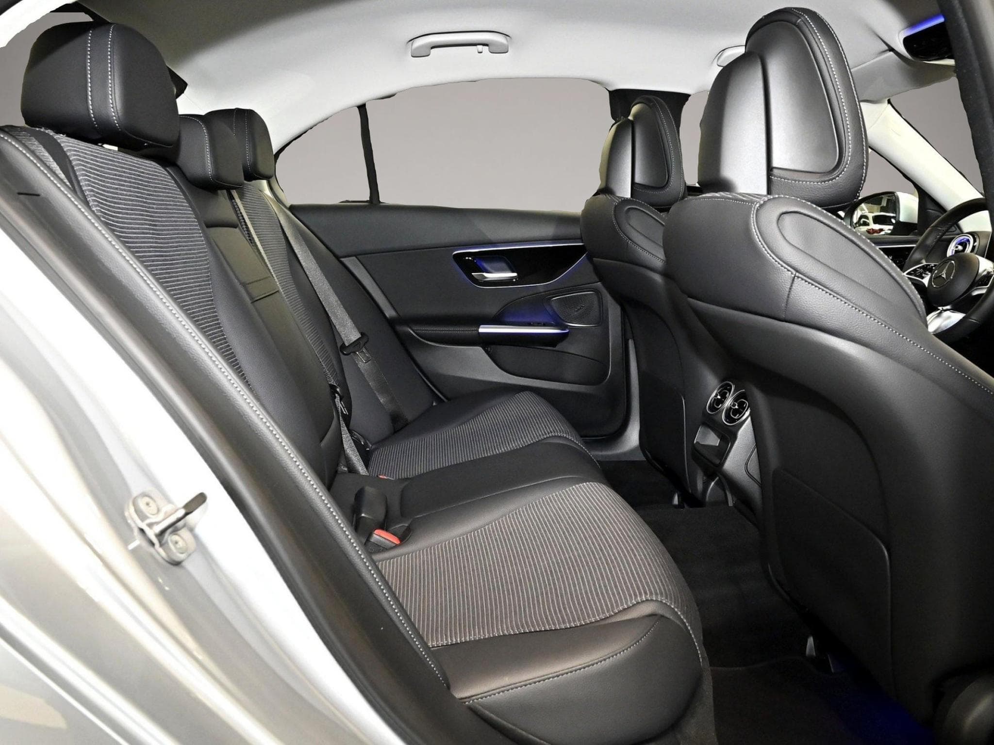 Mercedes C 200 (2024) - Foto 4