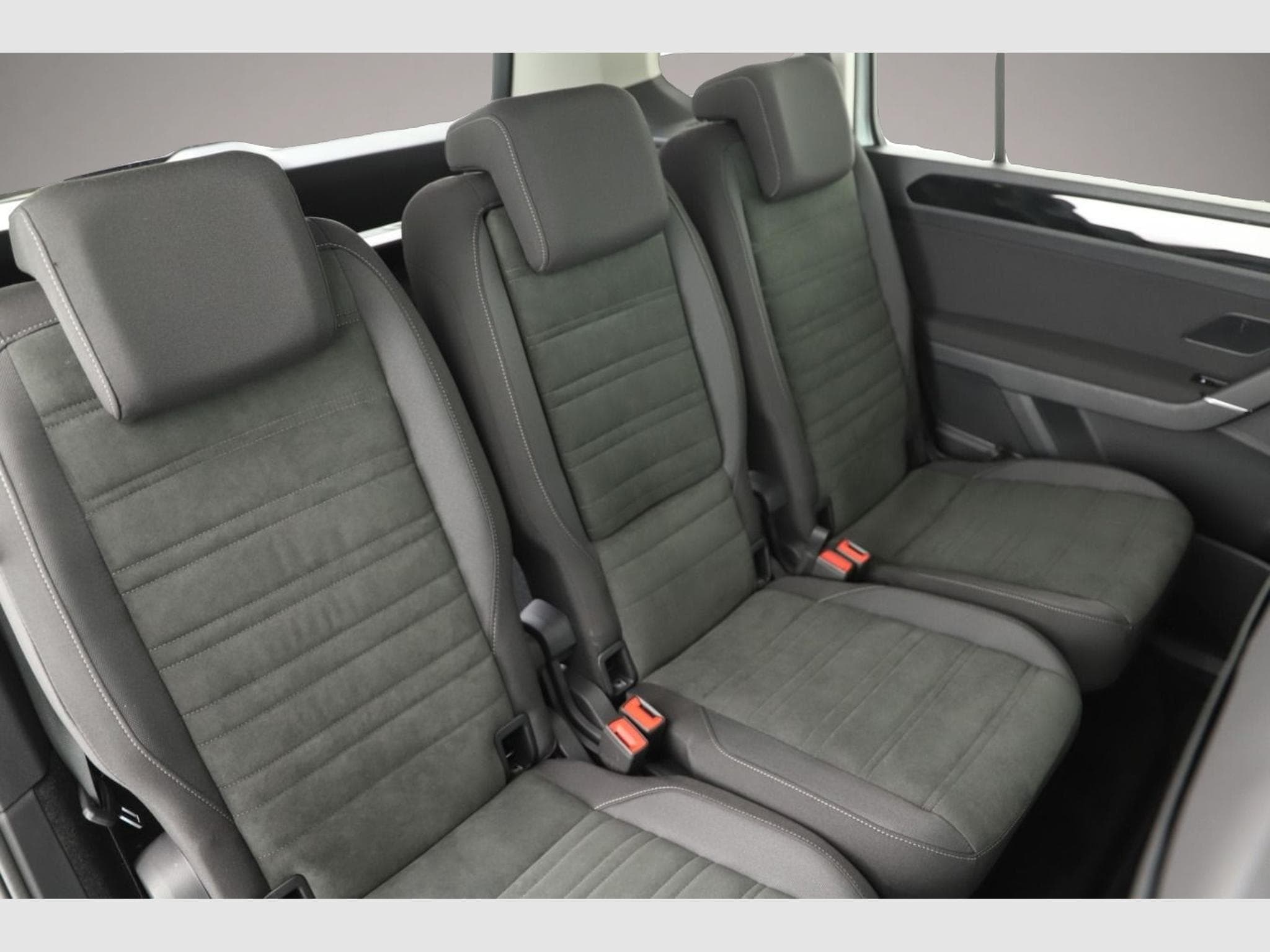 VW Touran (2025) - Photo 5
