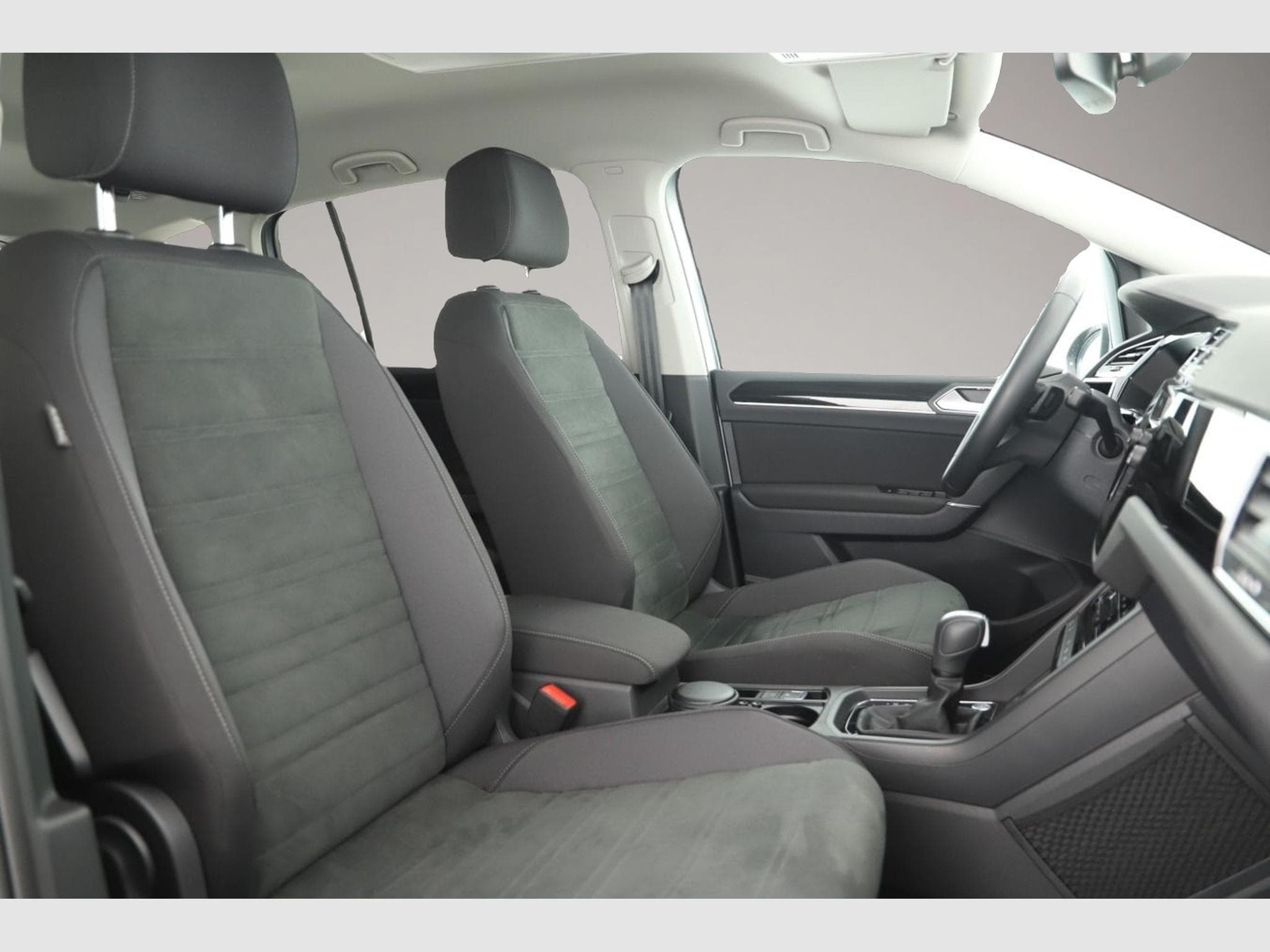VW Touran (2025) - Photo 6