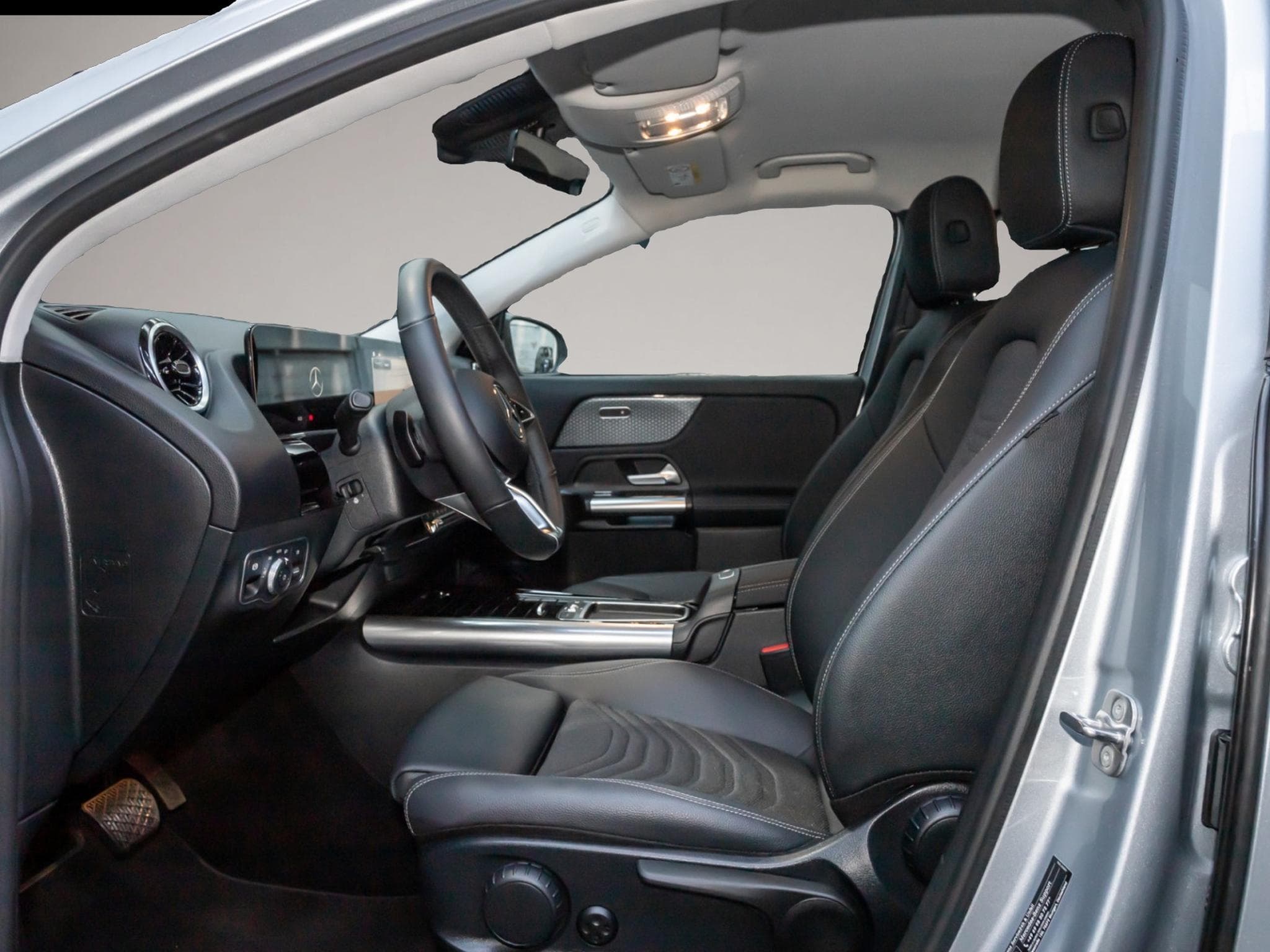 Mercedes GLA 200 (2025) - Photo 5