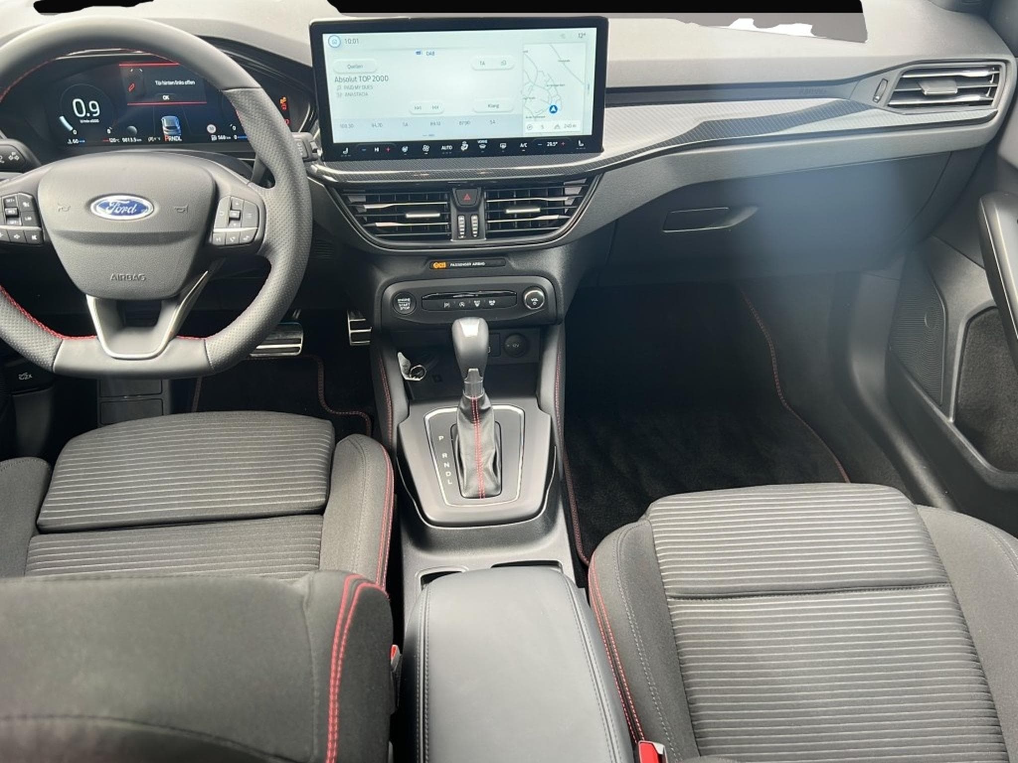 Ford Focus (2025) - Photo 3