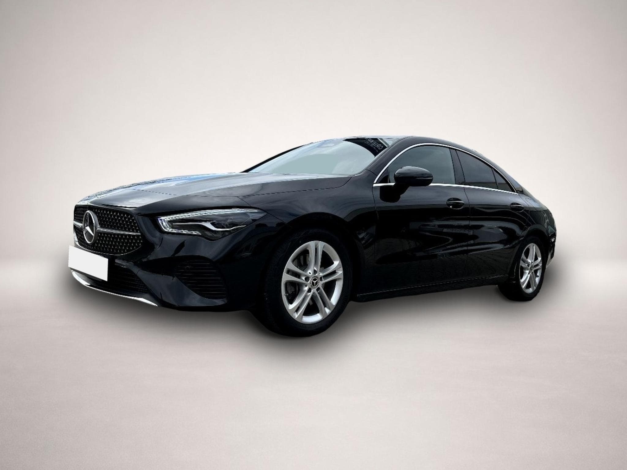 Mercedes GLA 200 (2023) - Photo 1