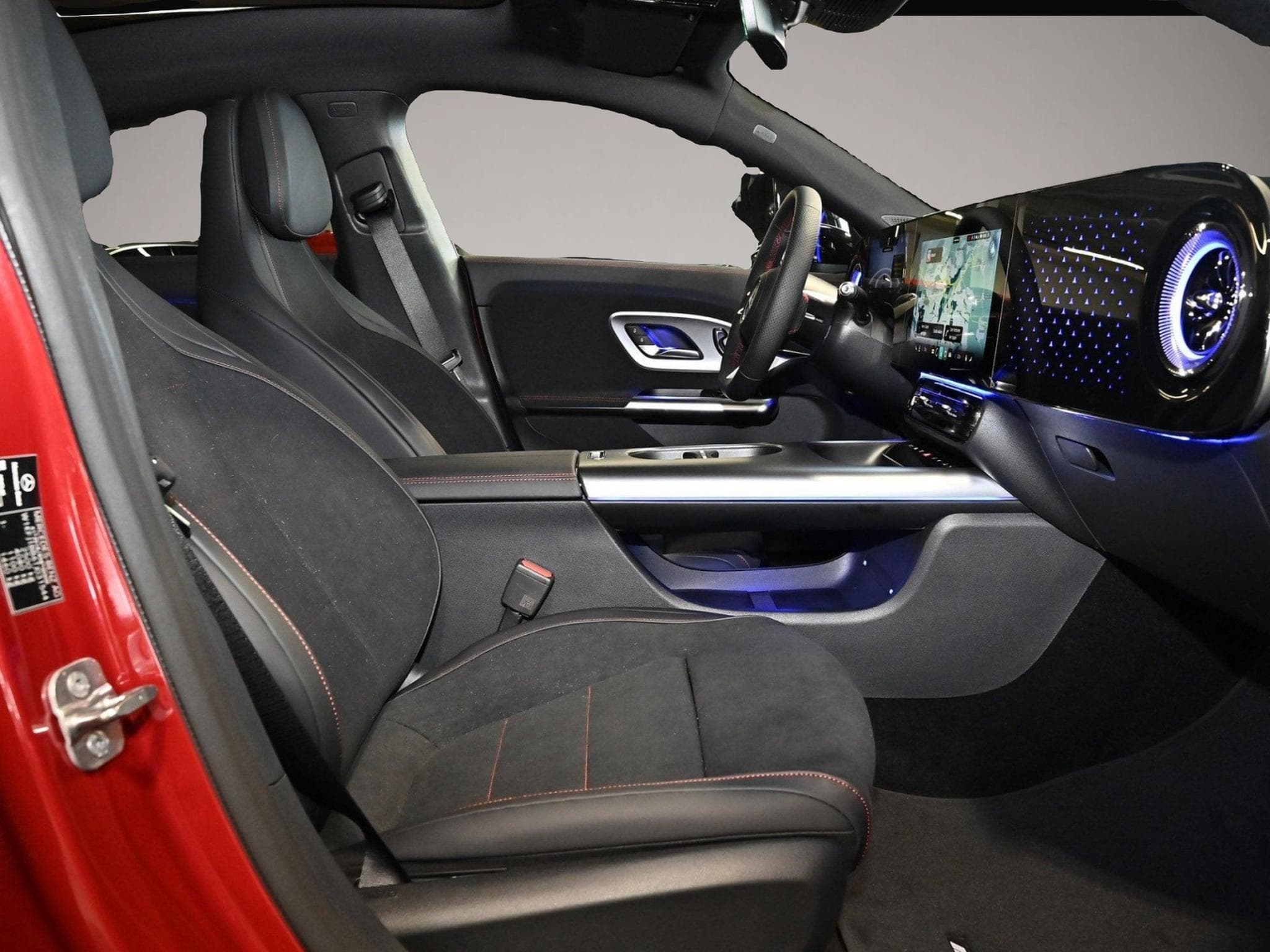 Mercedes GLA 200 (2025) - Photo 2