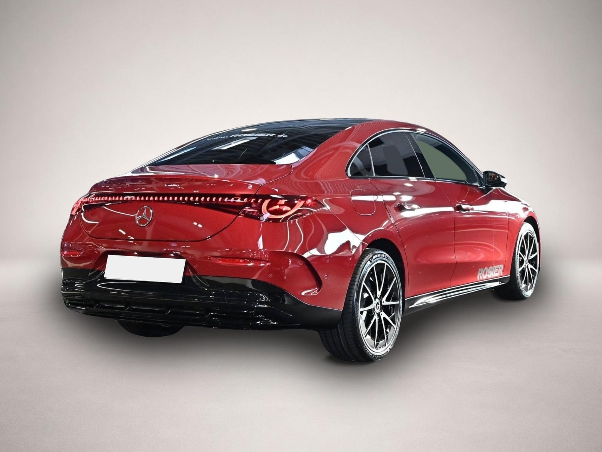 Mercedes GLA 200 (2025) - Photo 3