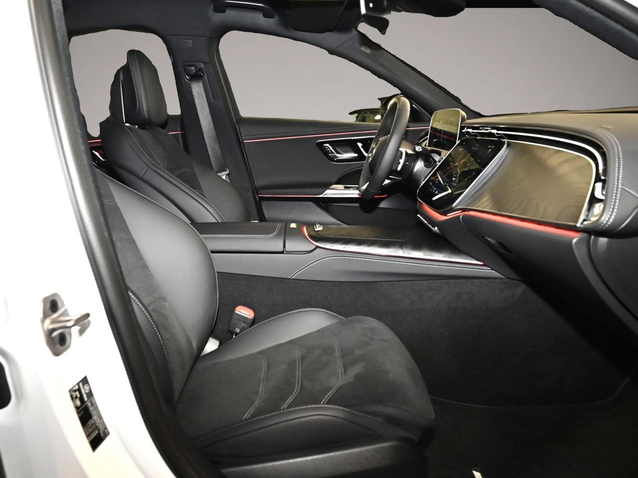 Mercedes 300 (2025) - Foto 2