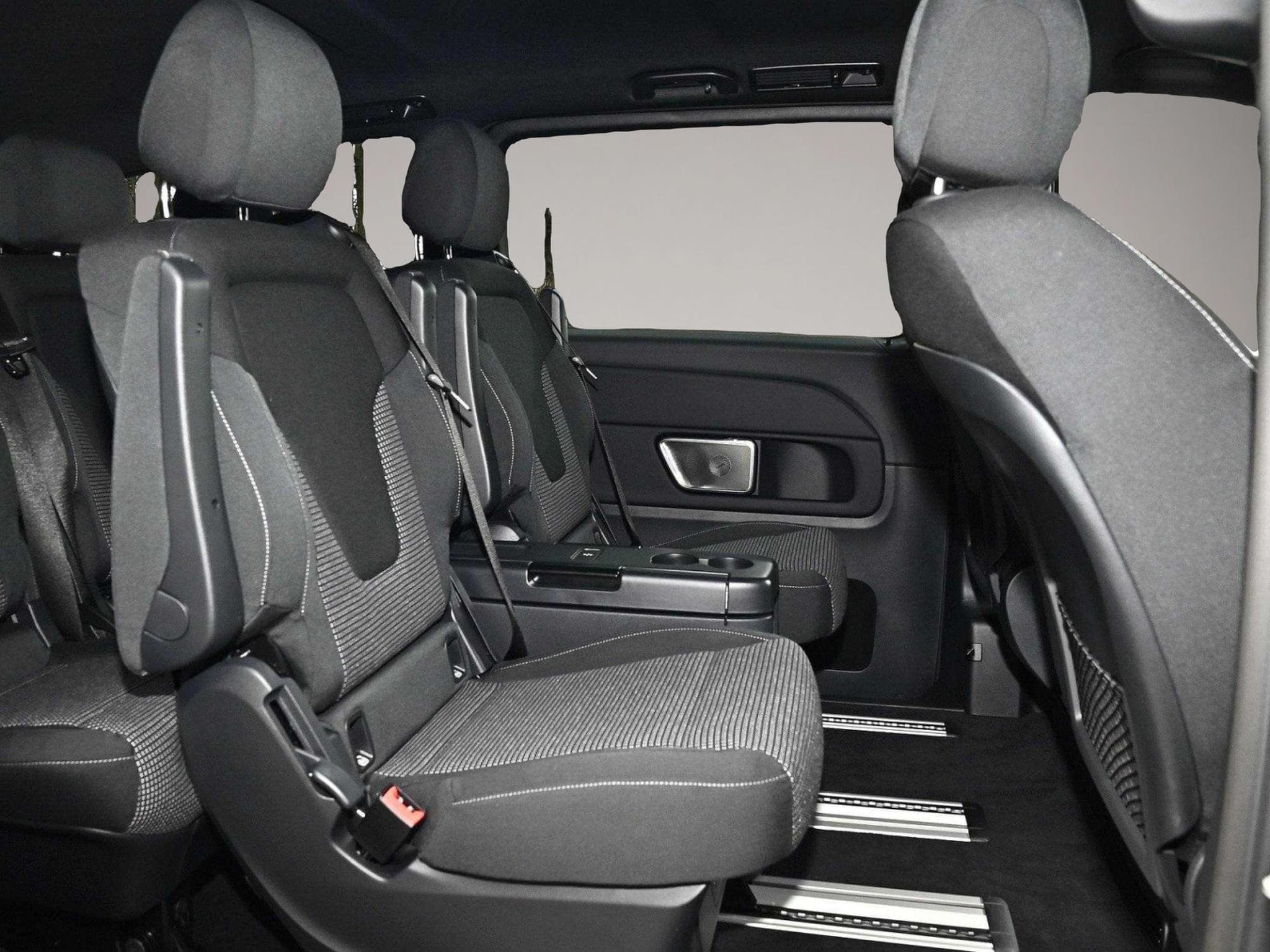 Mercedes 300 (2026) - Foto 4