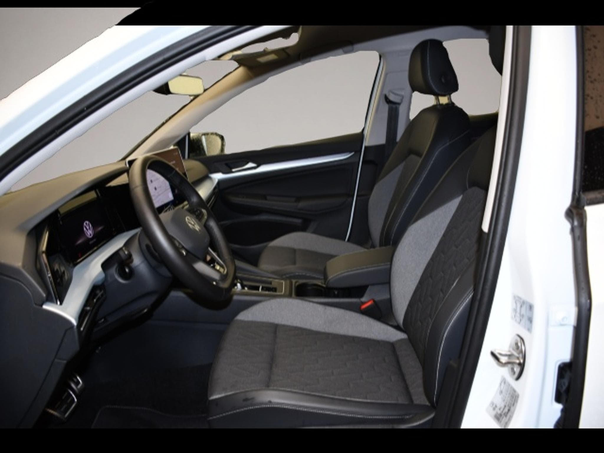 VW Golf (2025) - Foto 3