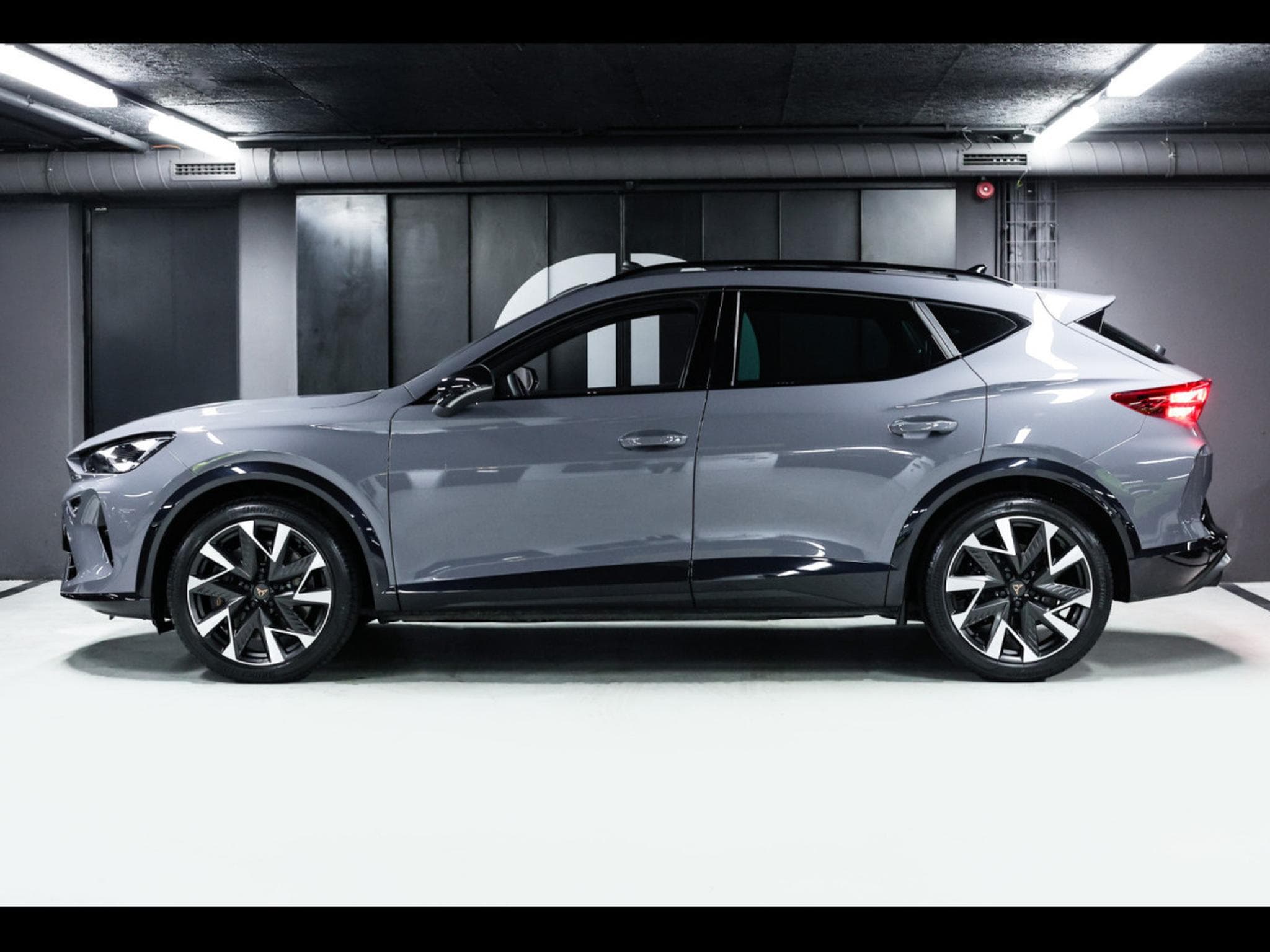 Cupra Formentor VZ 2.0 TSI 333 DSG7 4DRIVE (FACELIFT) – PACK SKYLINE - GRAPH (2025) - Photo 2