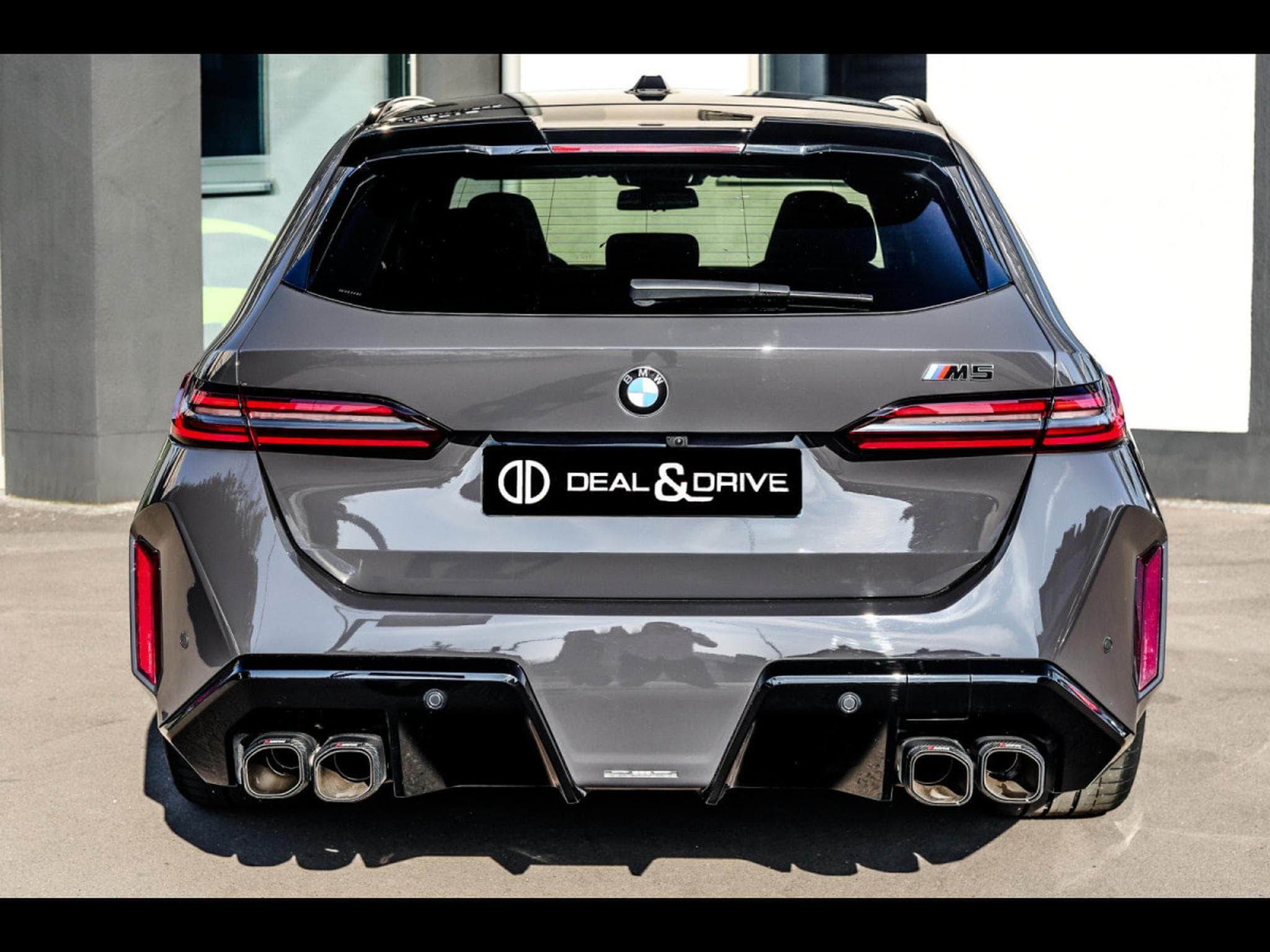 BMW M5 TOURING (G99) – BMW INDIVIDUAL GREY BLACK – PPF – IMMAT FR. (2025) - Foto 4