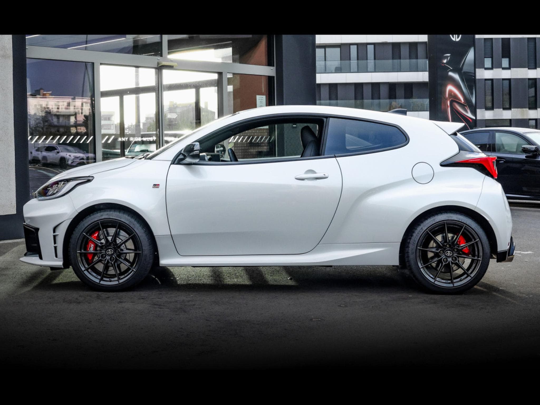 Toyota Yaris GR-FOUR 1.6 TURBO AUTO (2024) - Photo 2