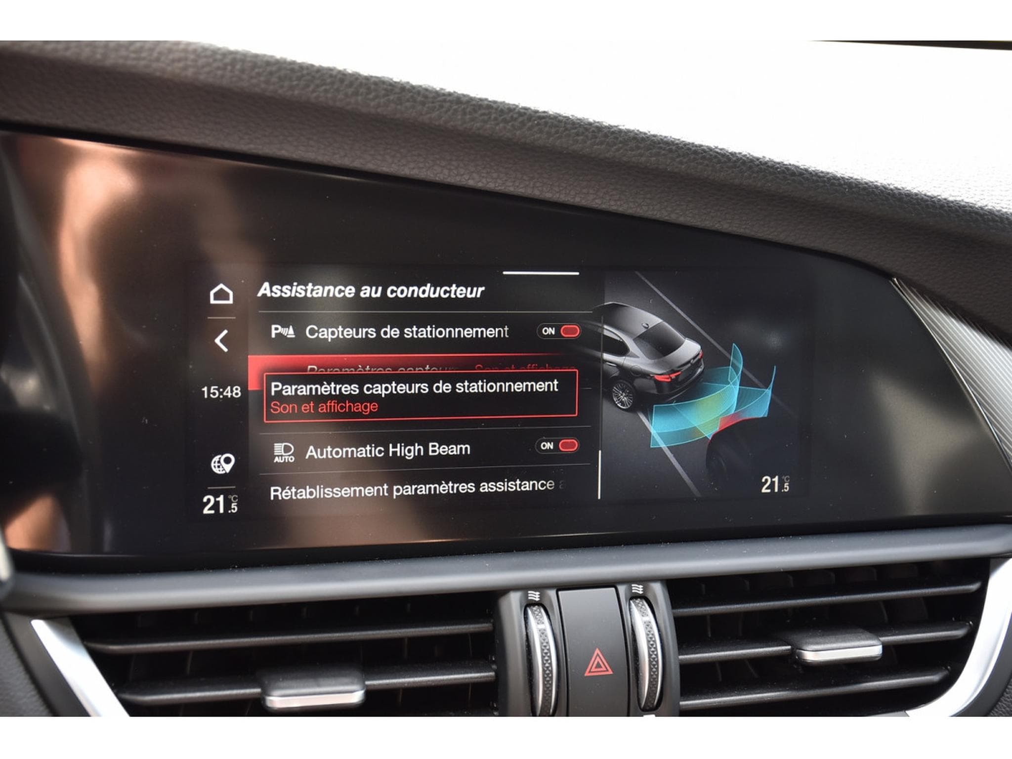 Alfa-Romeo Giulia 2.0 T Sprint ATX CUIR MEMO GPS ACC LANE SIDE CAM (2021) - Photo 17