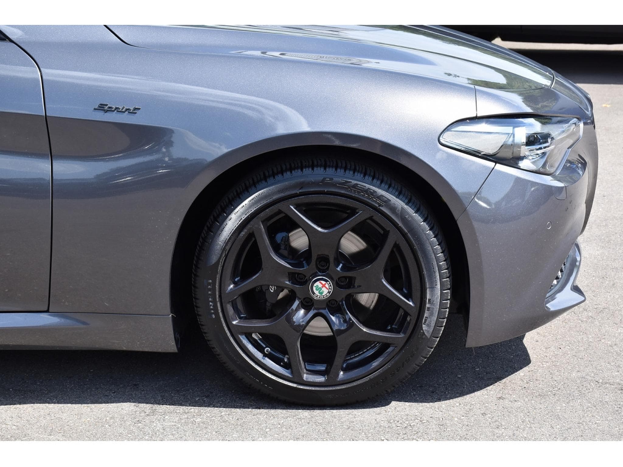 Alfa-Romeo Giulia 2.0 T Sprint ATX CUIR MEMO GPS ACC LANE SIDE CAM (2021) - Photo 5