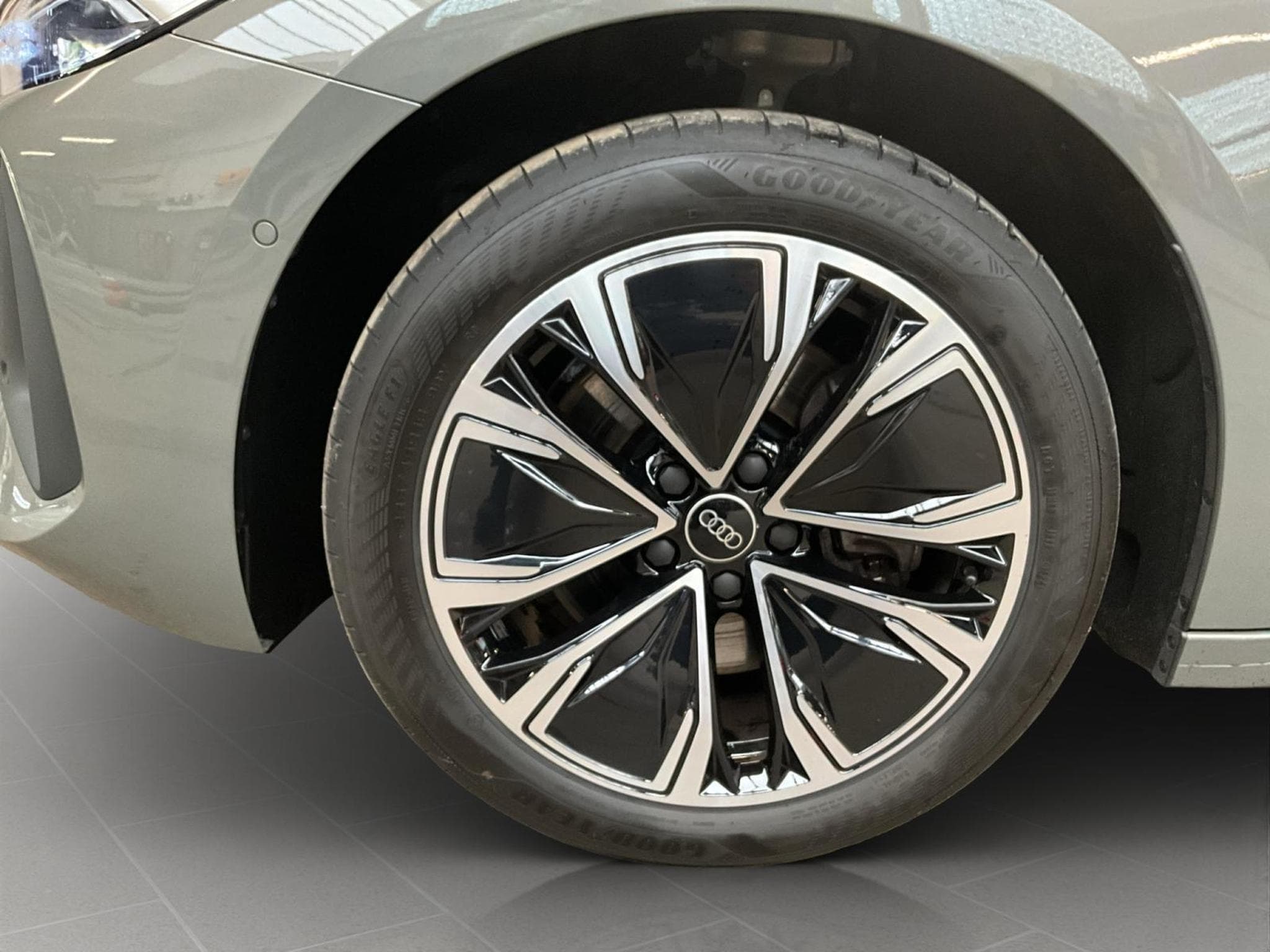 Audi A5 S-Tronic+Quattro+Led+Navi (2024) - Foto 8