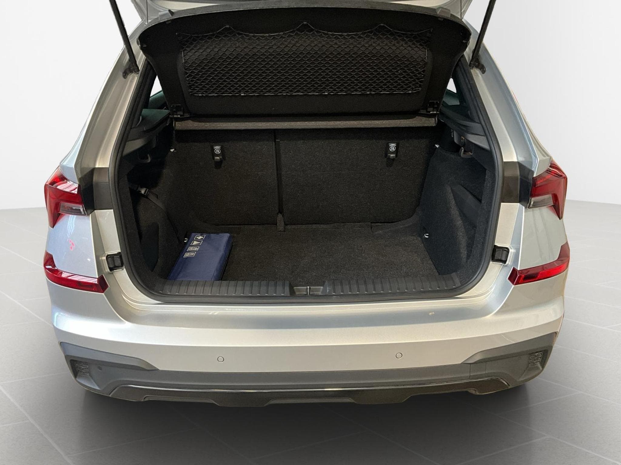 Skoda Kamiq Monte-Carlo+DSG+Led+Navi (2025) - Foto 17