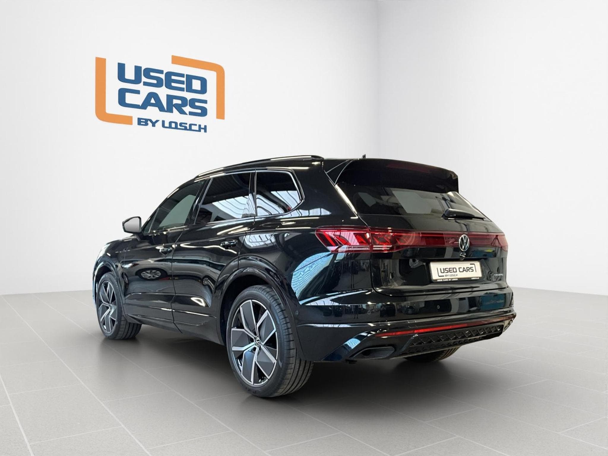 VW Touareg R+V6+4Motion+IQ-Drive+AHK+Luft.+Head.Up (2023) - Foto 6