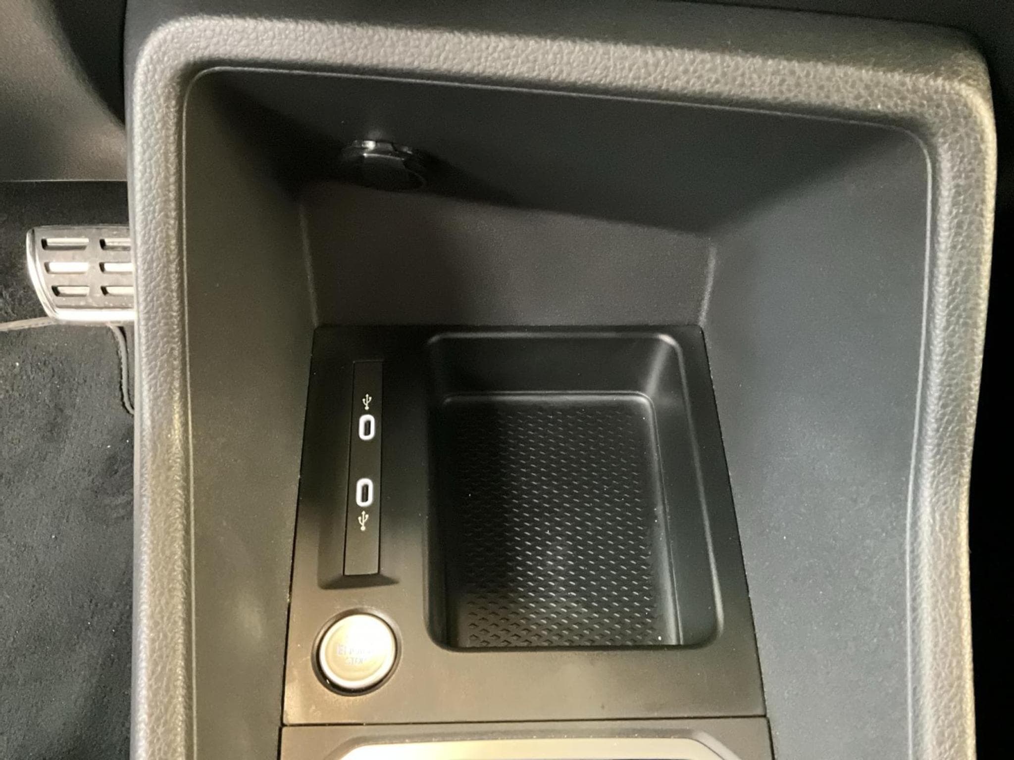 VW Caddy Style+DSG+Led+Navi+LM17+P.Ass. (2024) - Photo 19