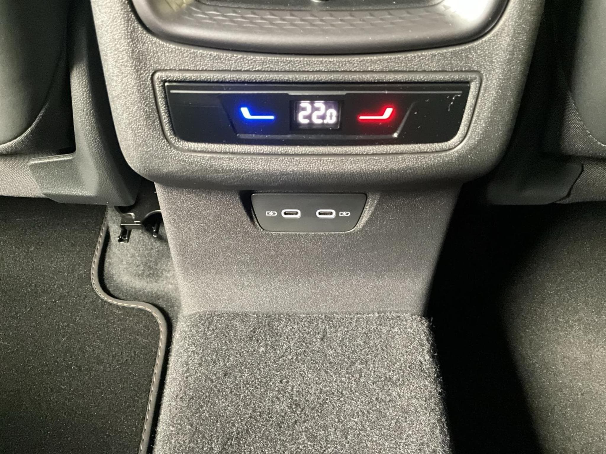 Cupra Terramar DSG+4Drive+immersive-Sennheiser+AHK+Pano (2025) - Foto 23