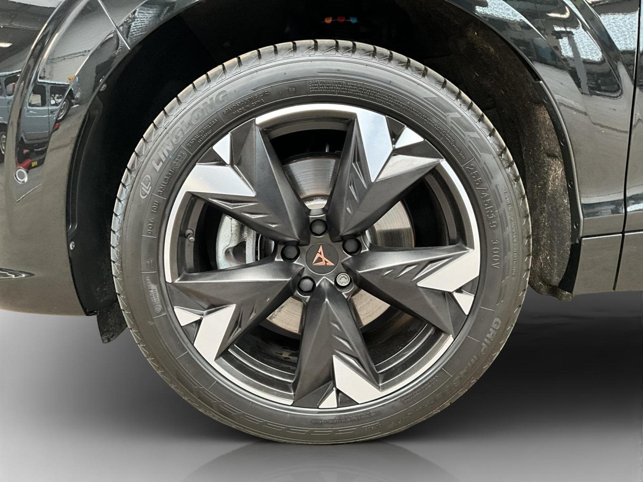 Cupra Terramar DSG+4Drive+immersive-Sennheiser+AHK+Pano (2025) - Foto 8