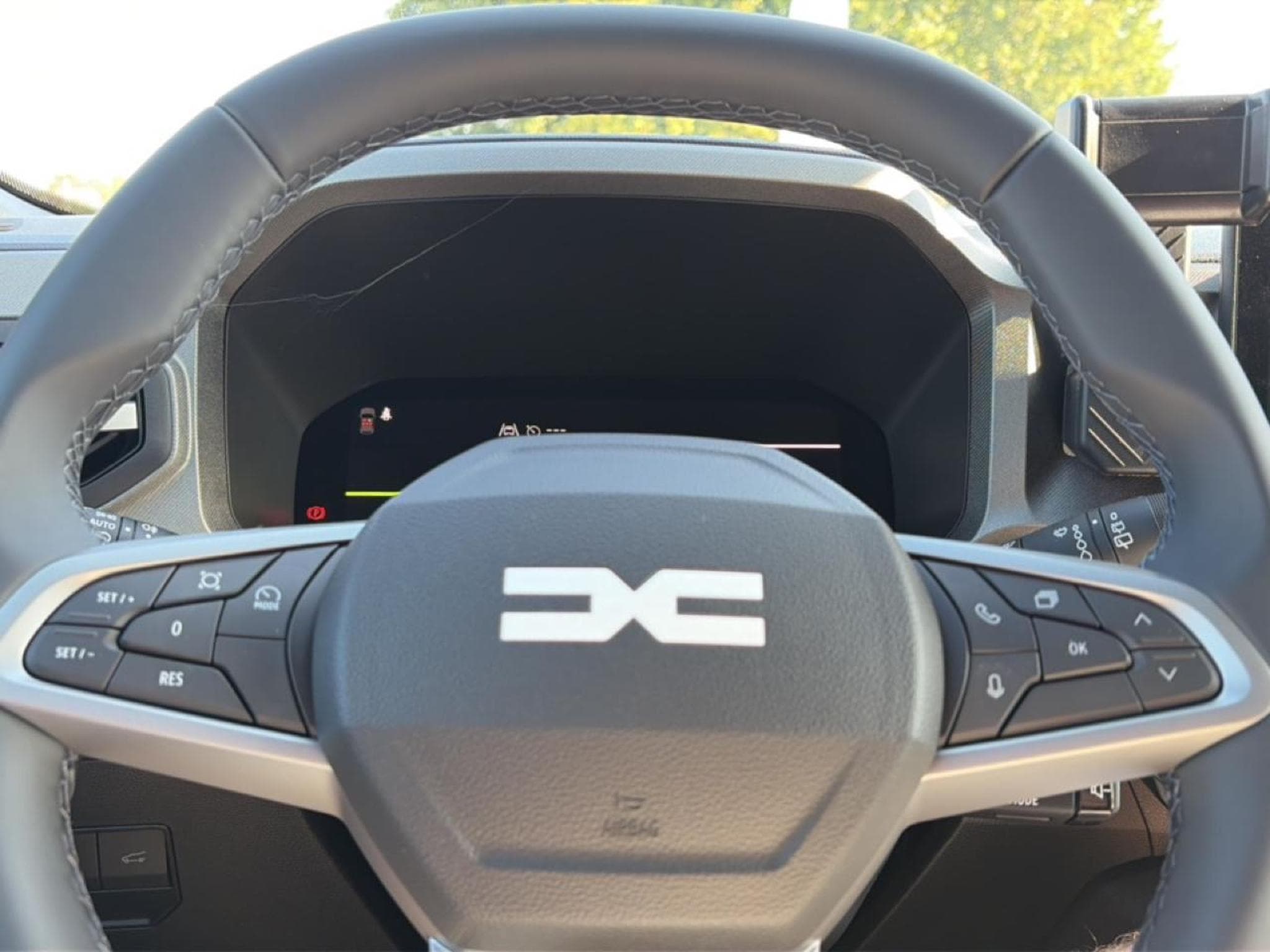 Dacia BIGSTER 1.2 MILD HYBRID 140 JOURNEY (2026) - Photo 13