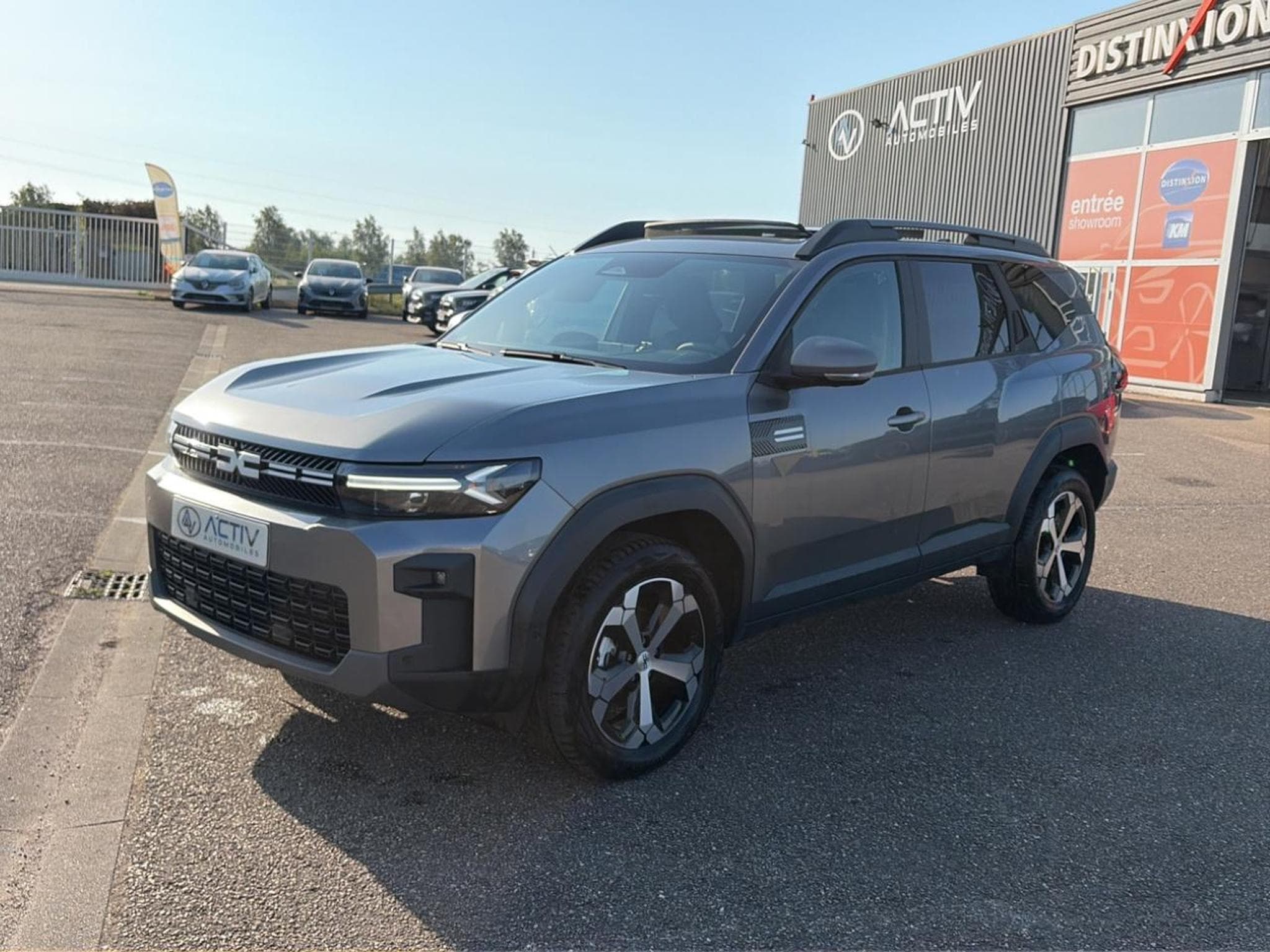 Dacia BIGSTER 1.2 MILD HYBRID 140 JOURNEY (2026) - Photo 1