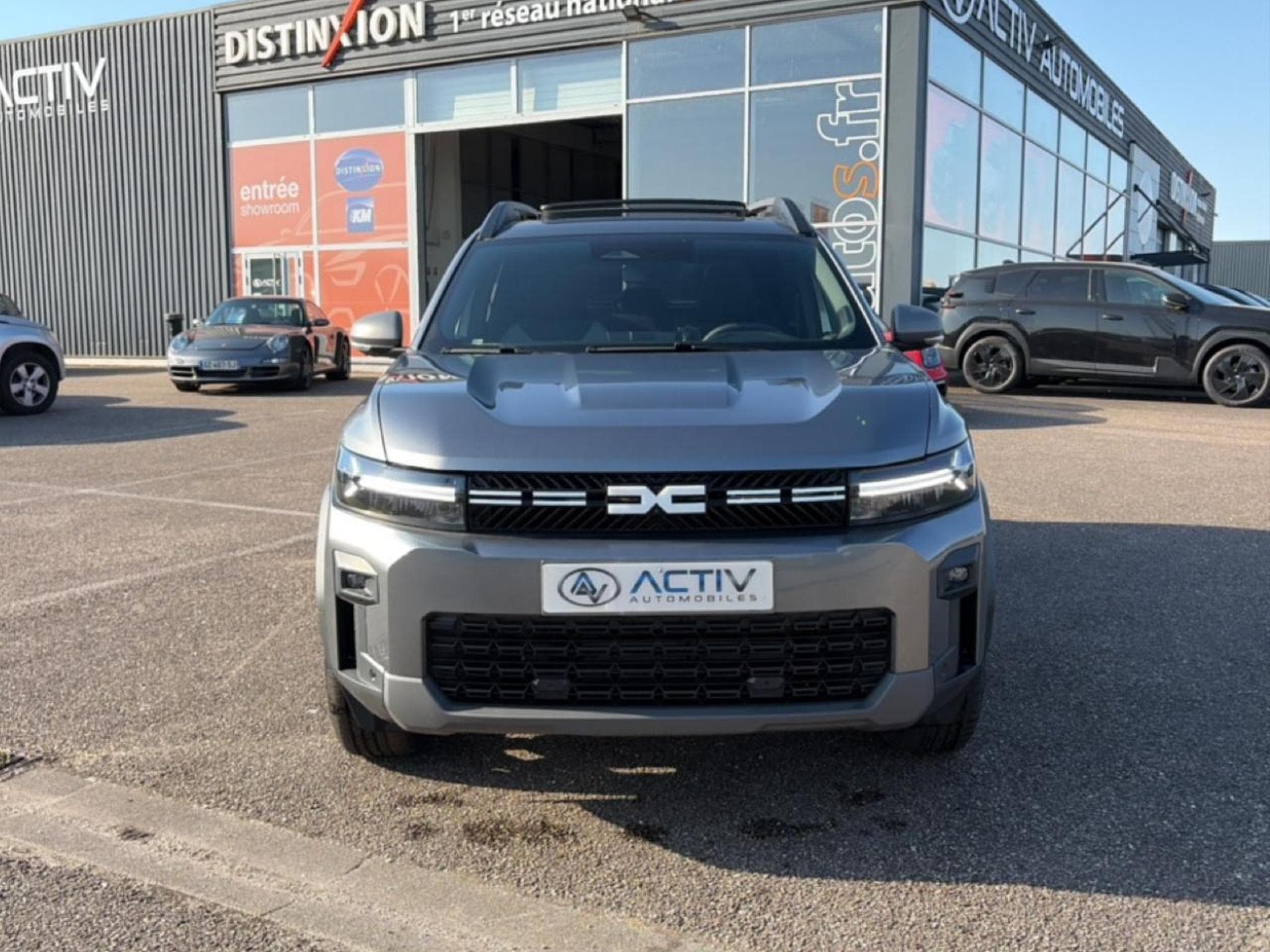 Dacia BIGSTER 1.2 MILD HYBRID 140 JOURNEY (2026) - Photo 2