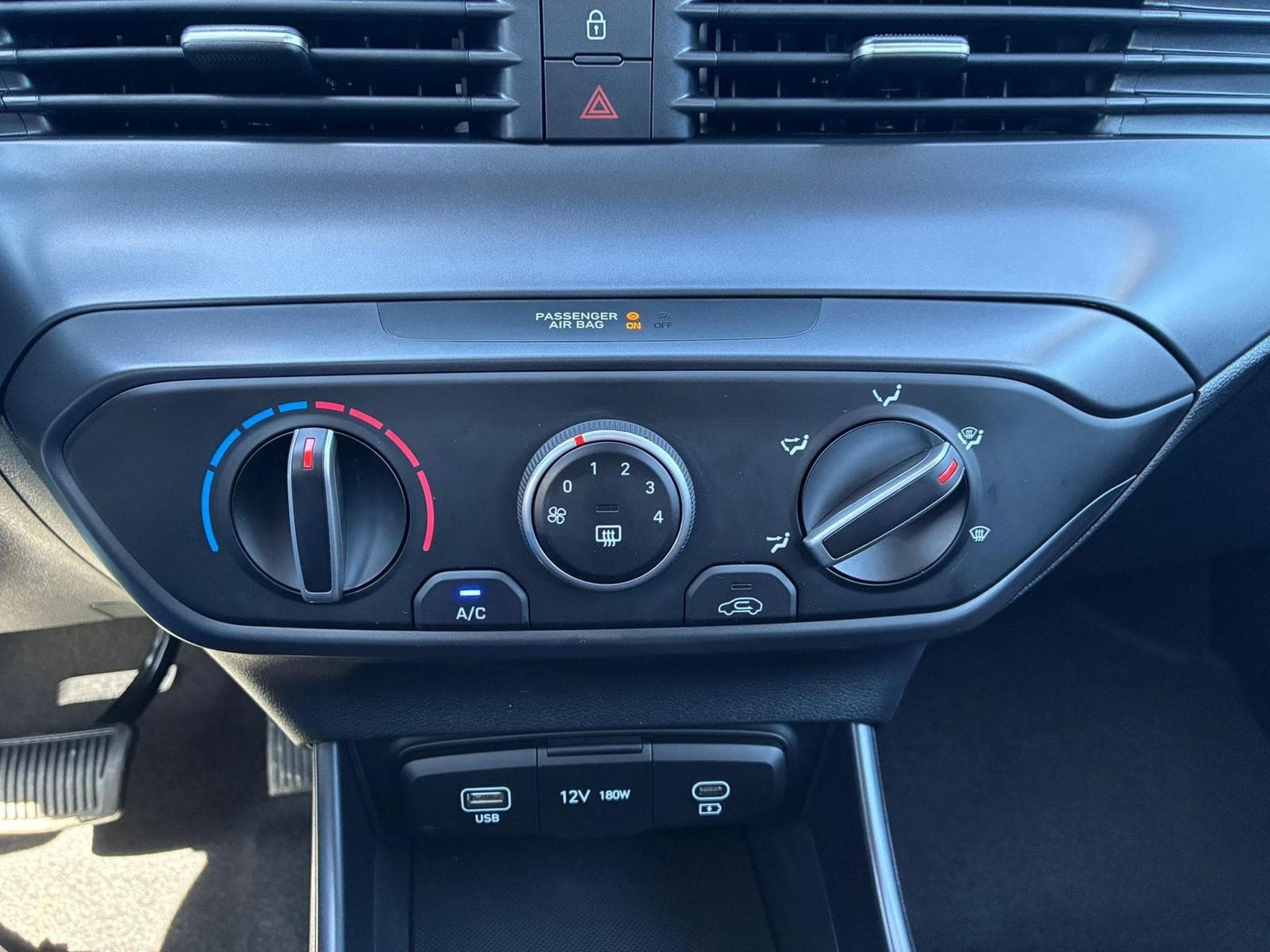 Hyundai Bayon Standard (2026) - Photo 16