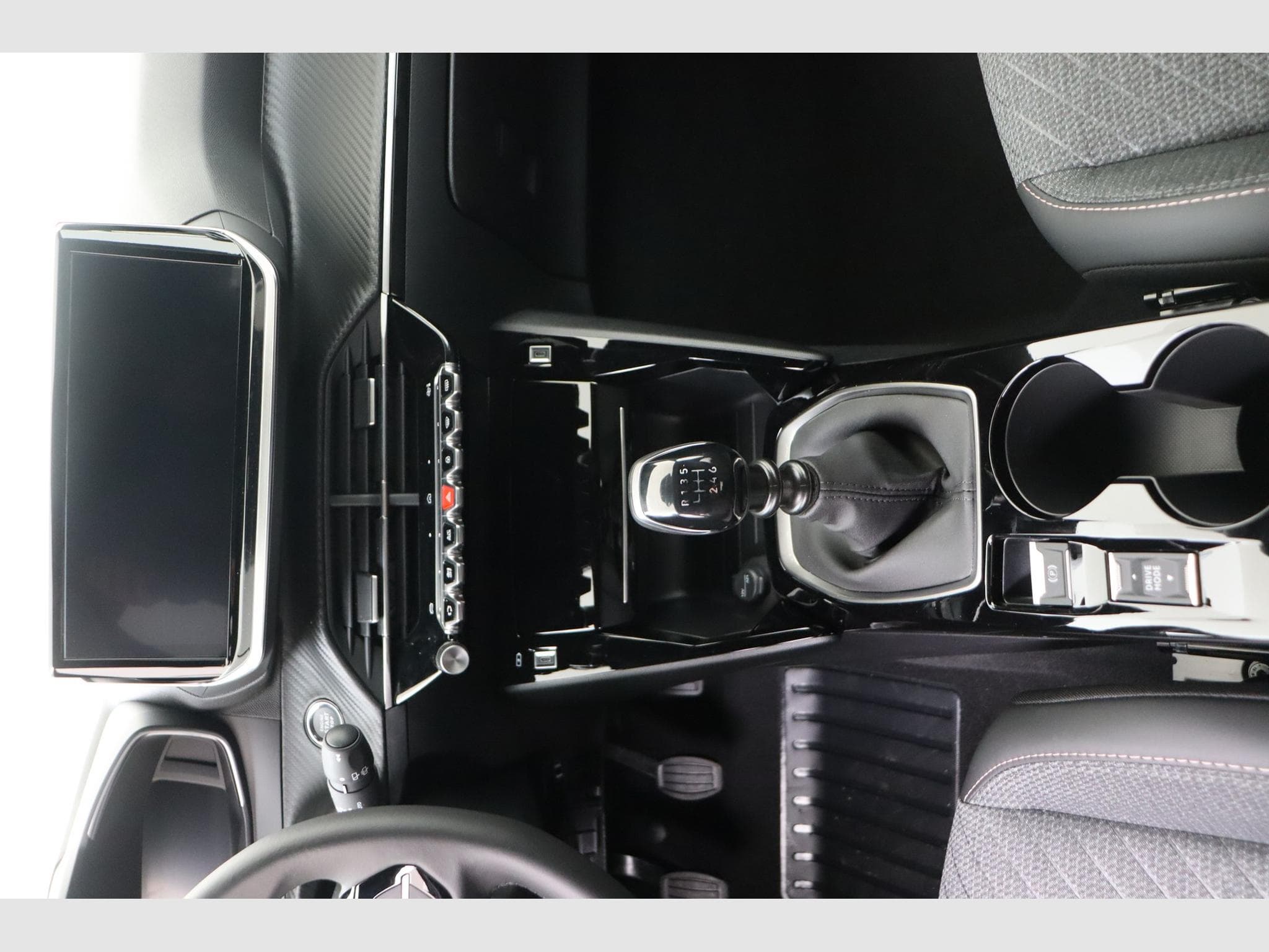Peugeot 2008 Allure (2026) - Photo 12
