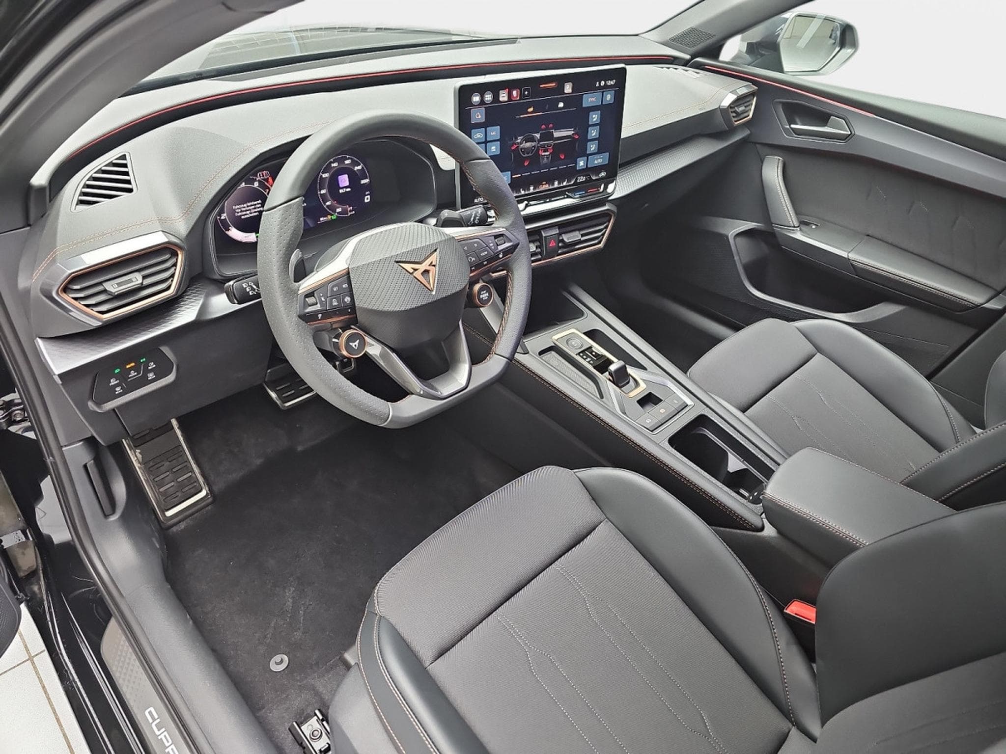 Cupra Leon 1.5 eTSi DSG 150 Kombi (2026) - Photo 17