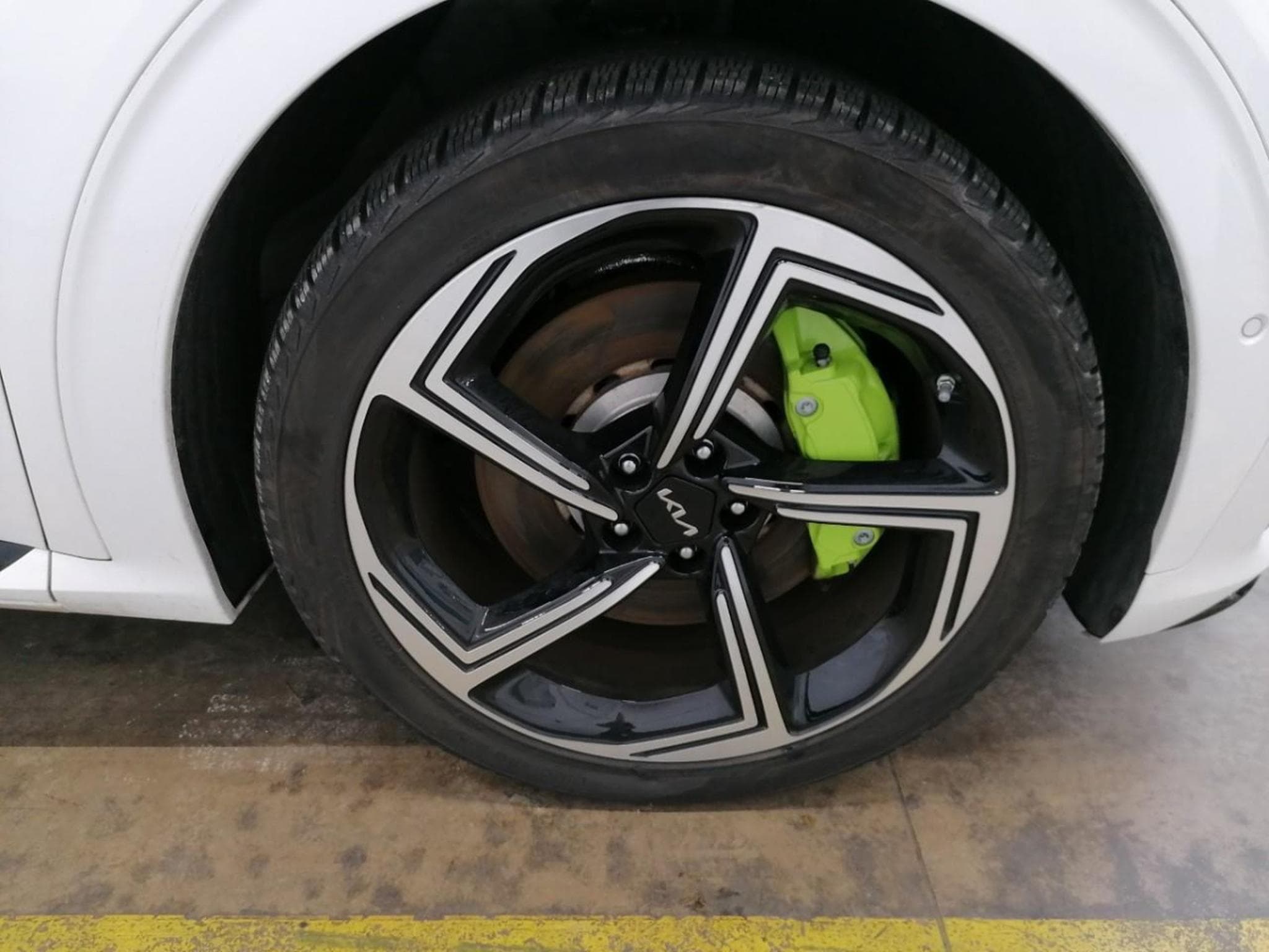 Kia EV6 GT Performance AWD (2024) - Foto 9