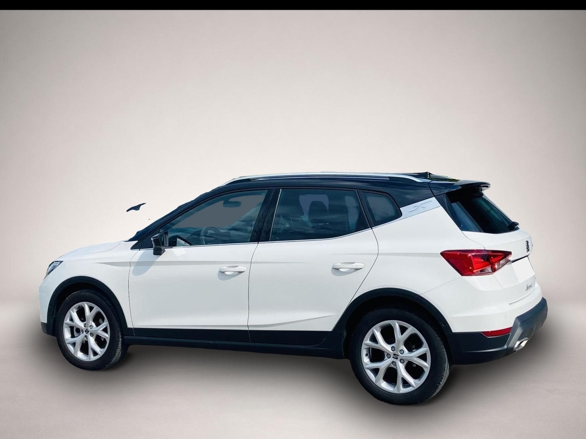 Seat Arona (2023) - Photo 3