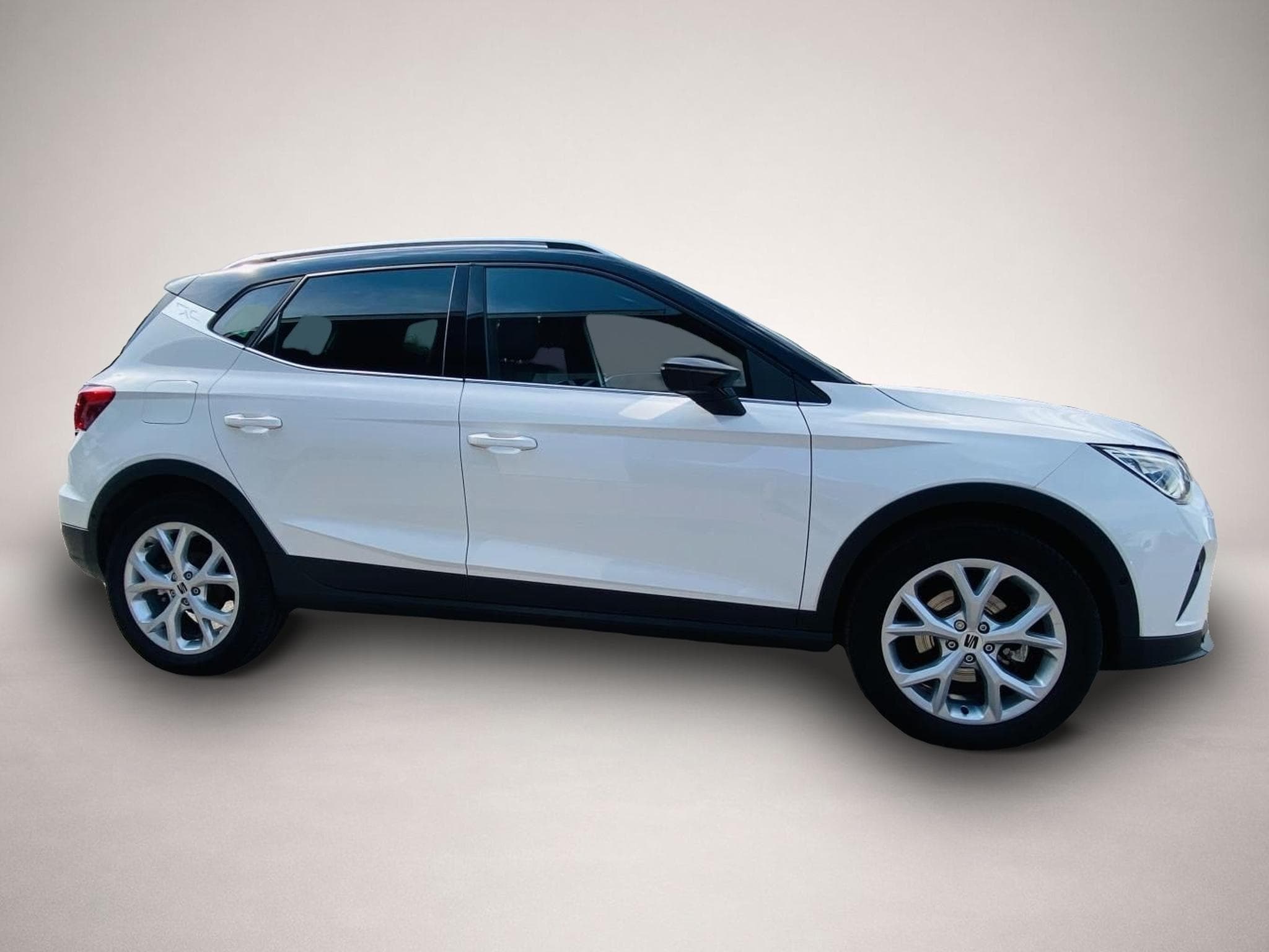 Seat Arona (2023) - Photo 6