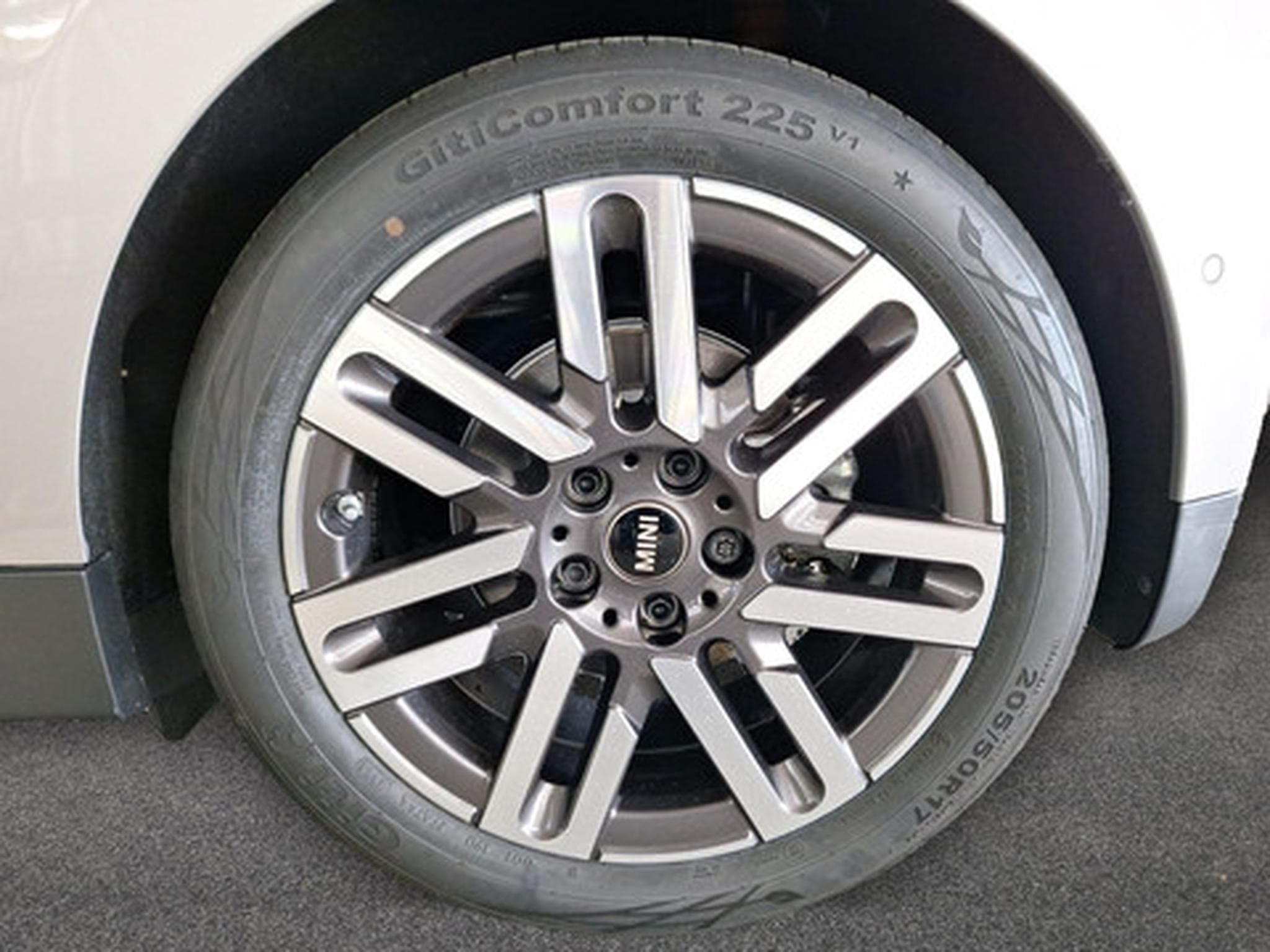 Mini Cooper MINI Electric (2025) - Photo 15