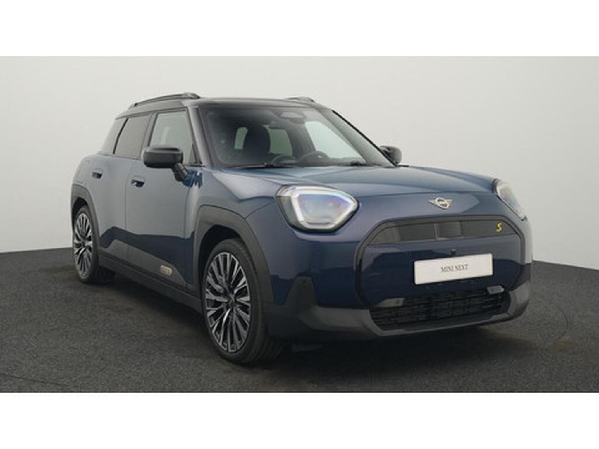 Mini Aceman (2025) - Photo 3