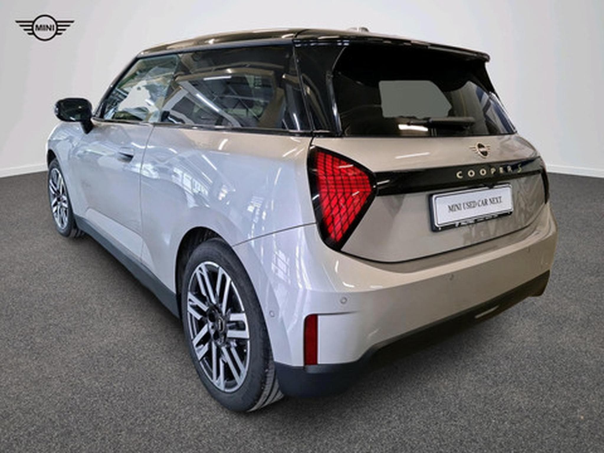 Mini Cooper MINI Electric (2025) - Photo 11