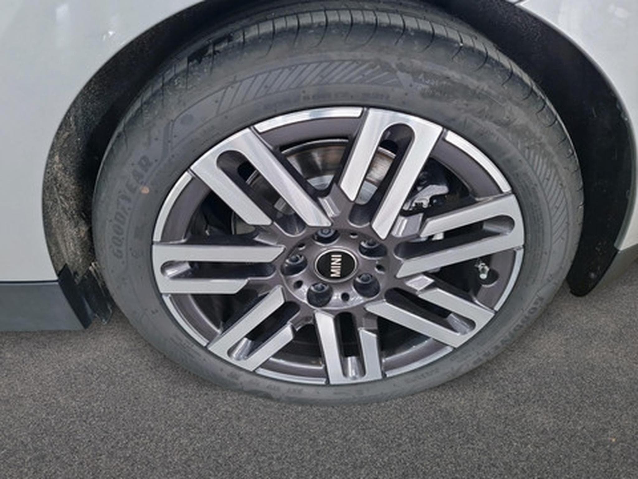 Mini Cooper MINI Electric (2025) - Photo 17