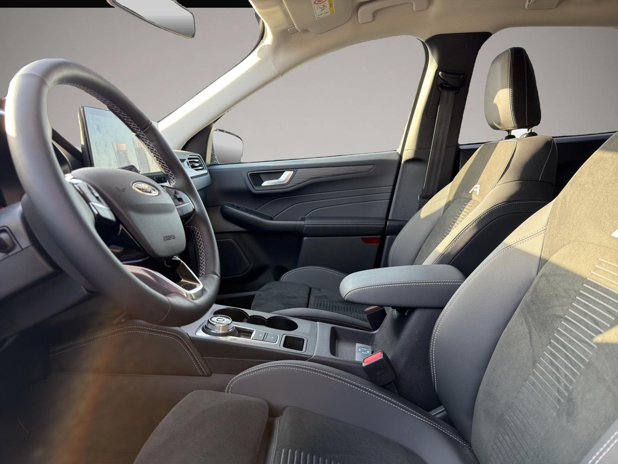 Ford Kuga (2025) - Foto 6