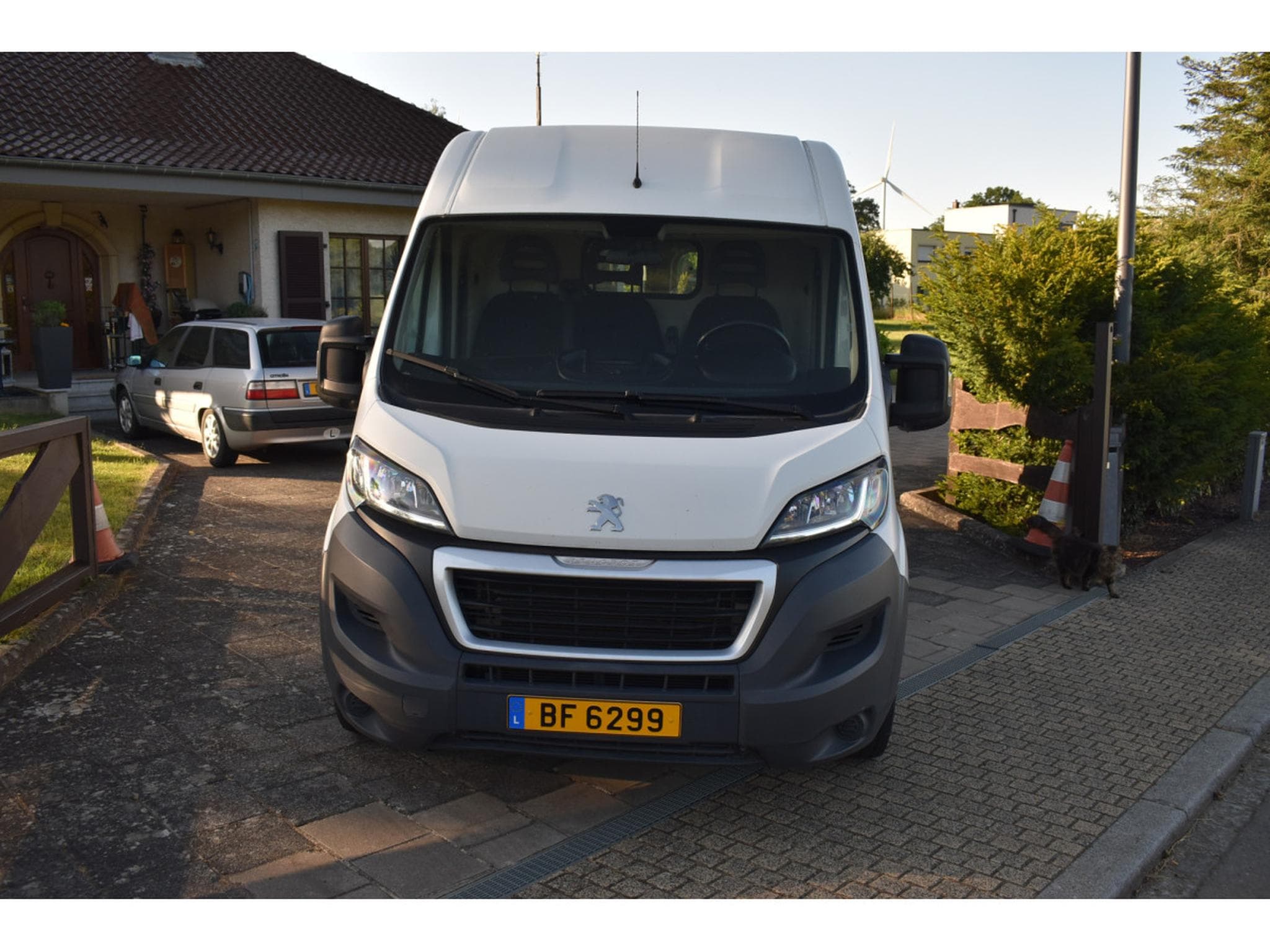 Peugeot Boxer 2,0 HDi 130 Airco 33000km L2H2 (2017) - Foto 2