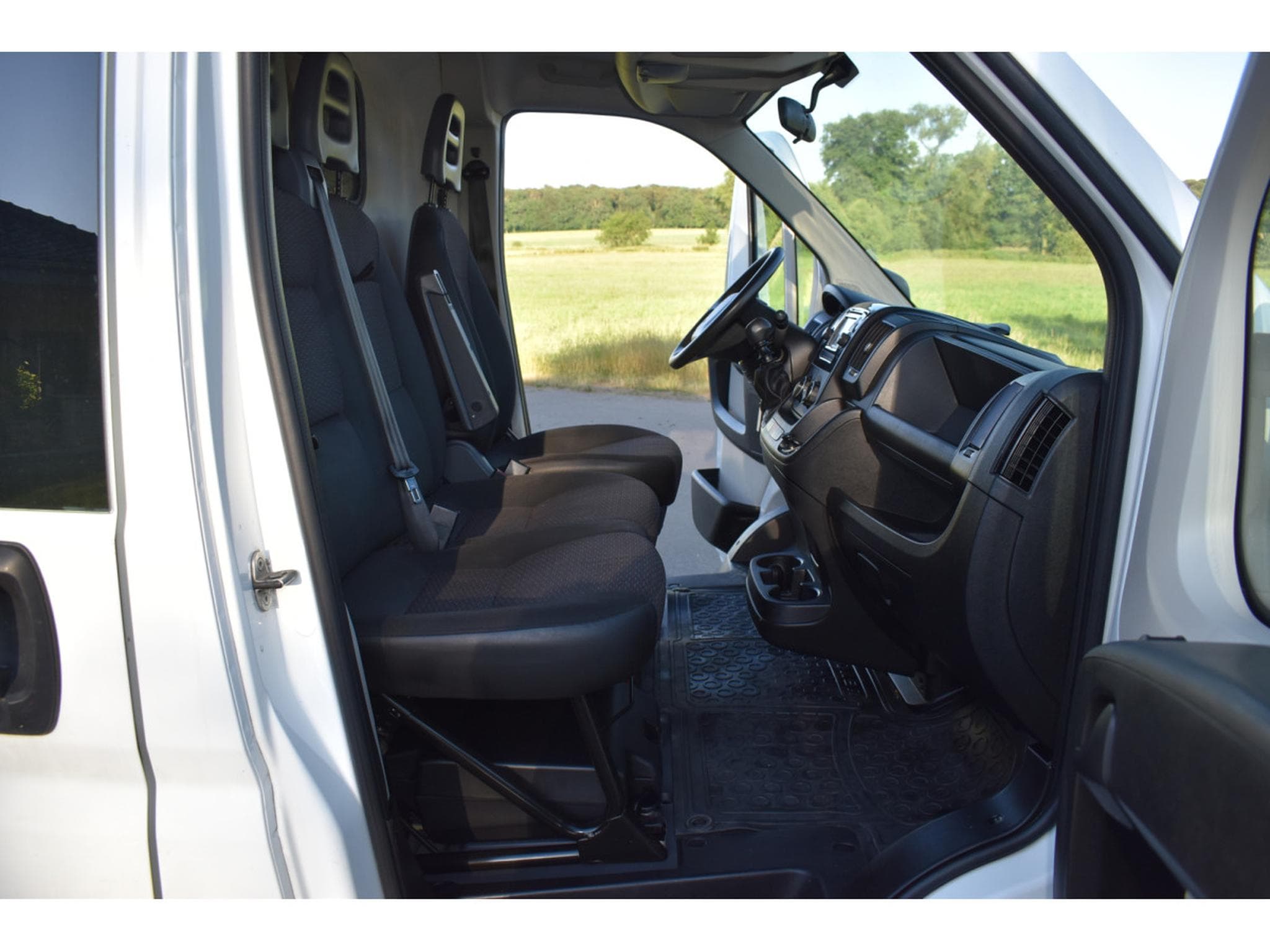 Peugeot Boxer 2,0 HDi 130 Airco 33000km L2H2 (2017) - Foto 8